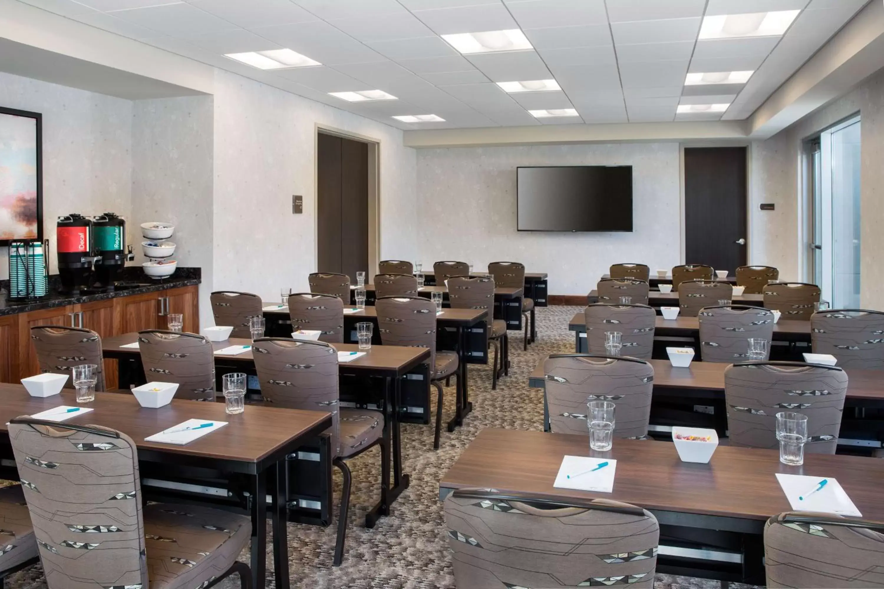 Meeting/conference room, Restaurant/Places to Eat in Homewood Suites by Hilton Aliso Viejo Laguna Beach