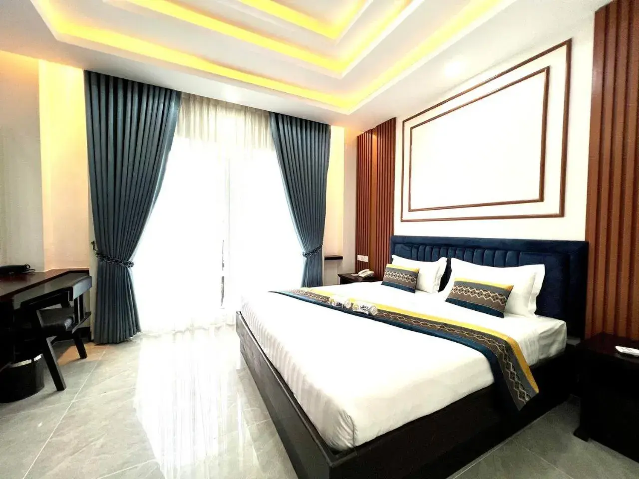 VIP, Bed in Sky Boutique Kampot