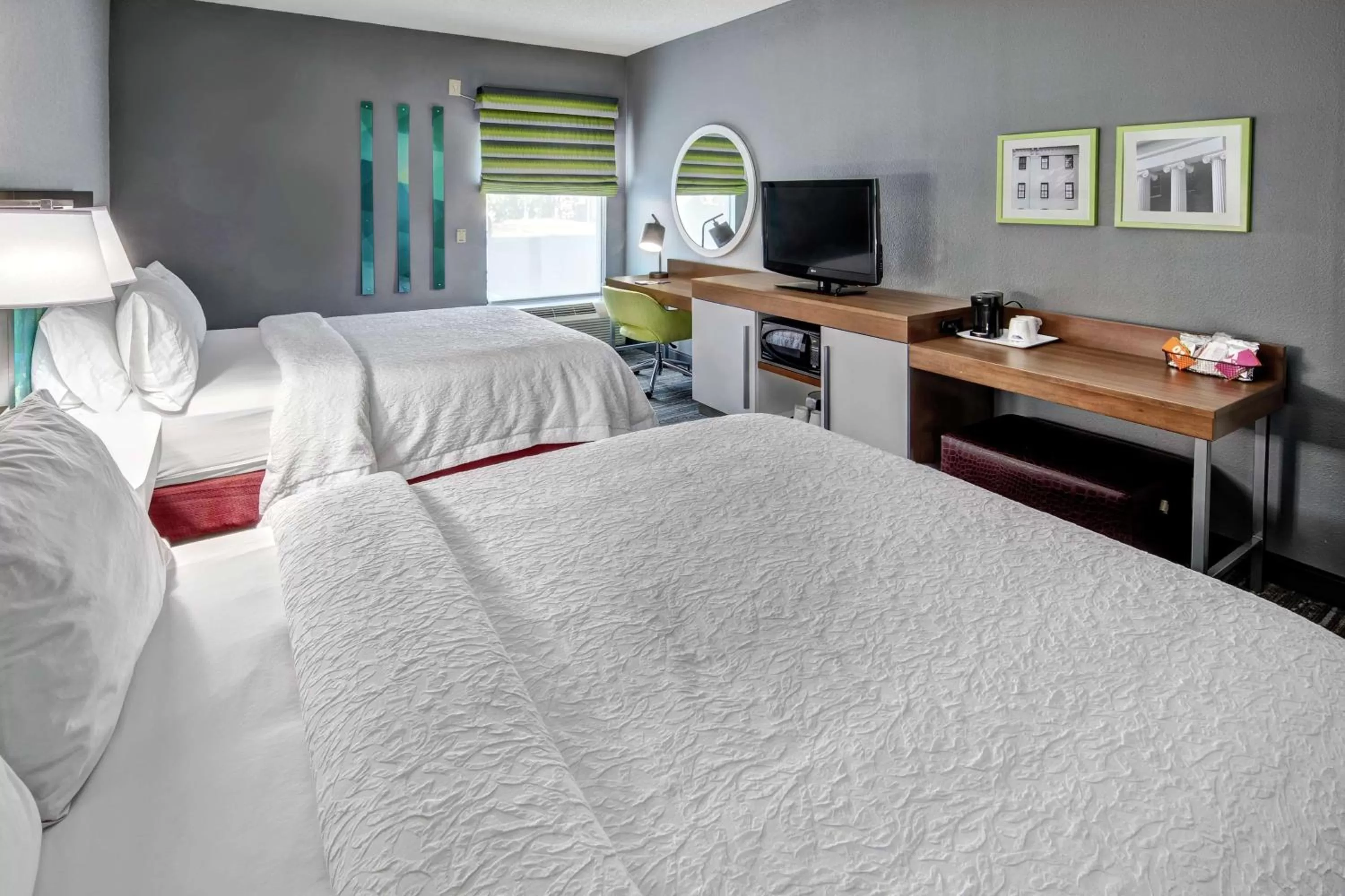 Bedroom, Bed in Hampton Inn Batesville