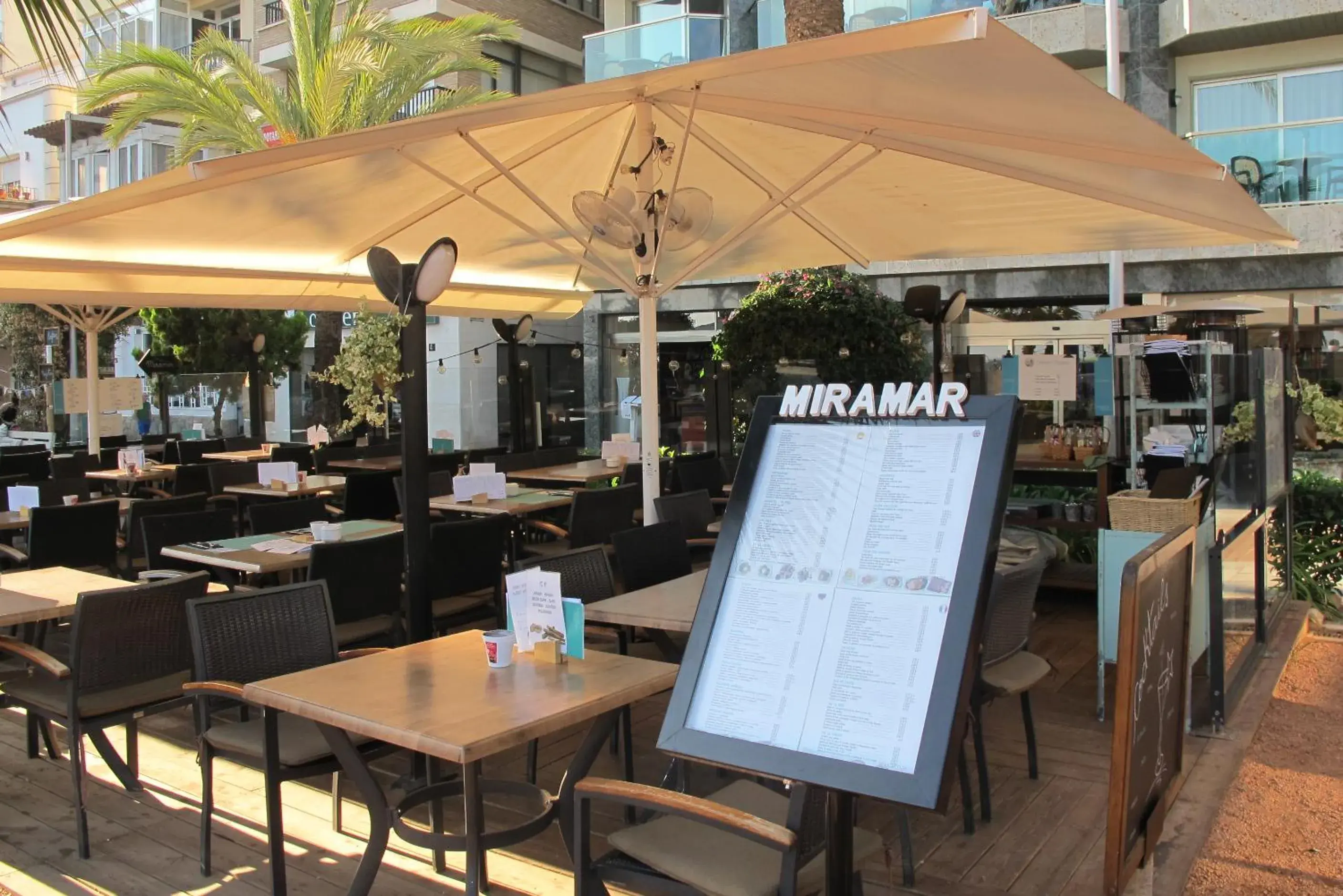 Restaurant/Places to Eat in Miramar