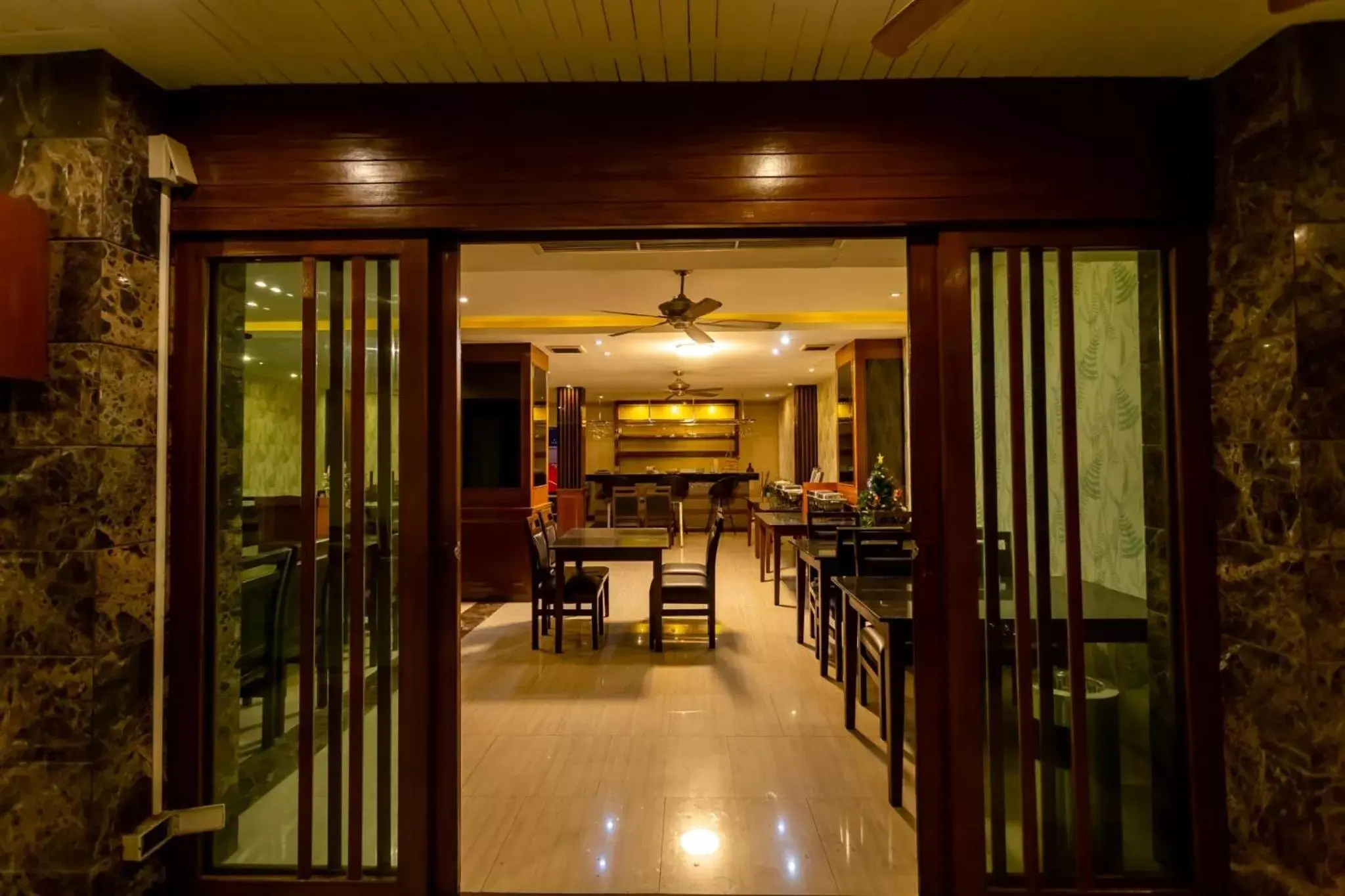 Restaurant/places to eat in Honey Inn Pattaya Restaurant/places to eat in Honey Inn Pattaya