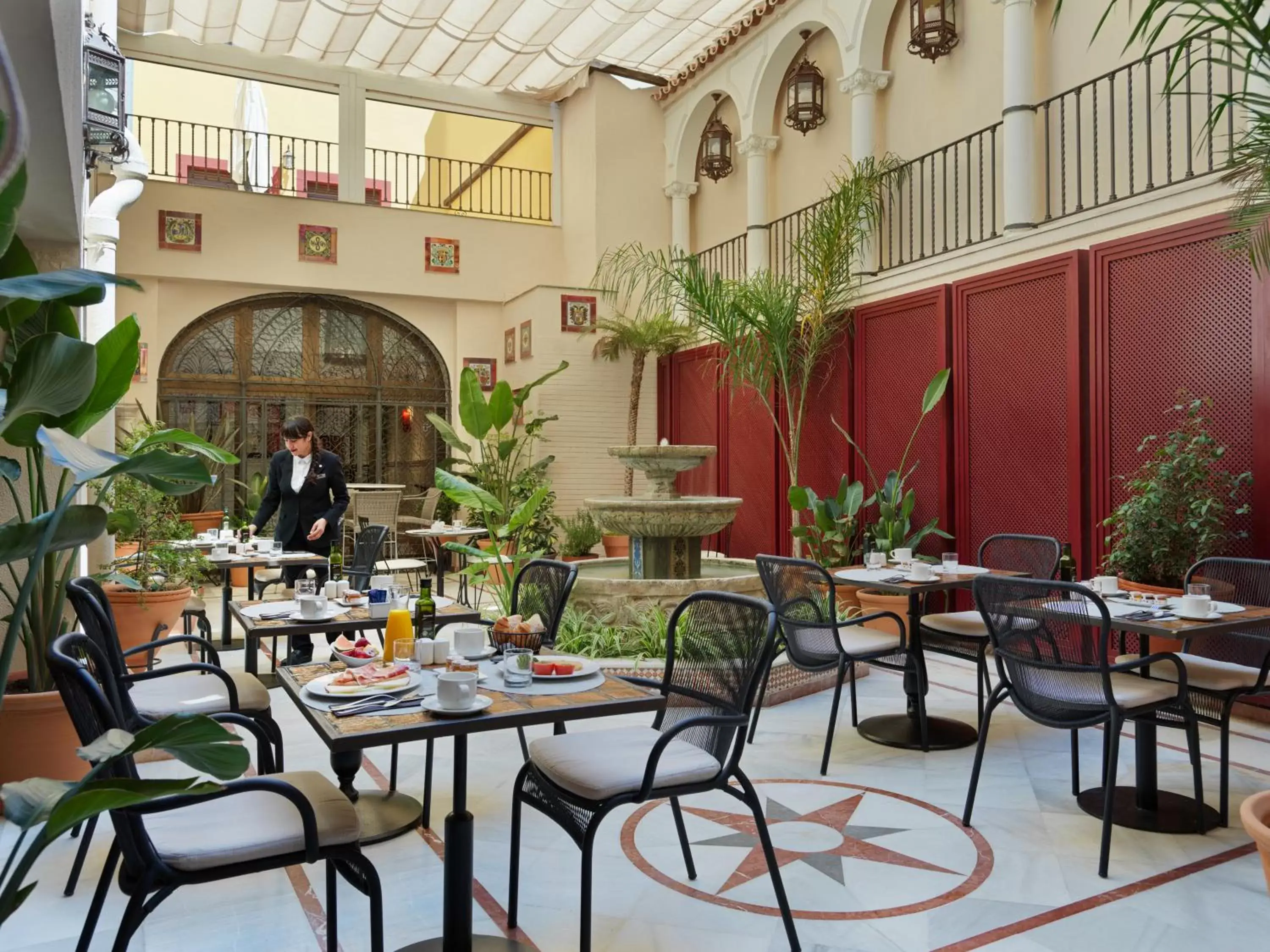 Breakfast, Restaurant/Places to Eat in H10 Corregidor Boutique Hotel