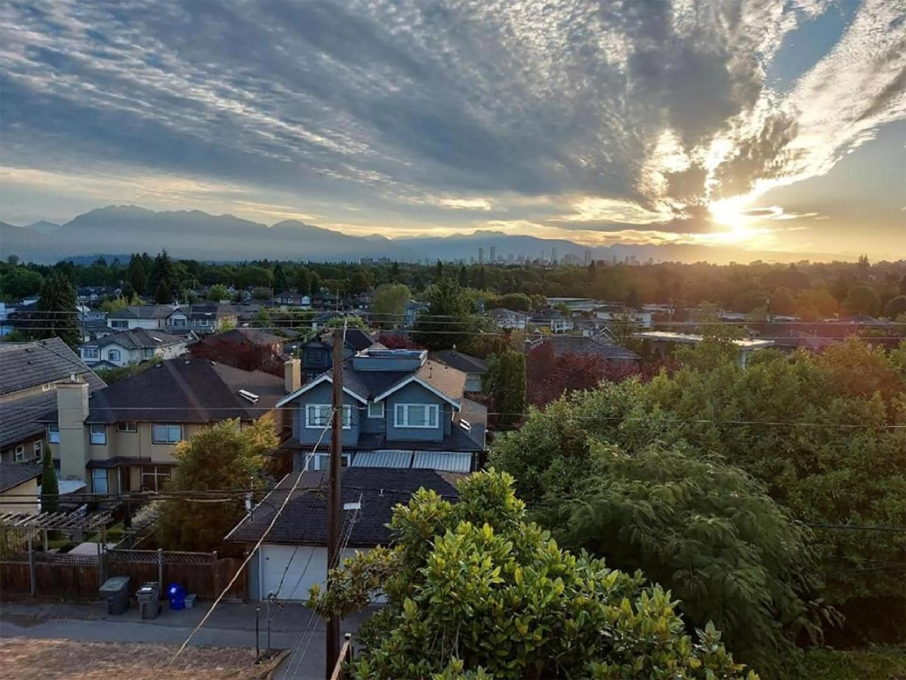 View (from property/room), Bird's-eye View in Suite Smart Vancouver