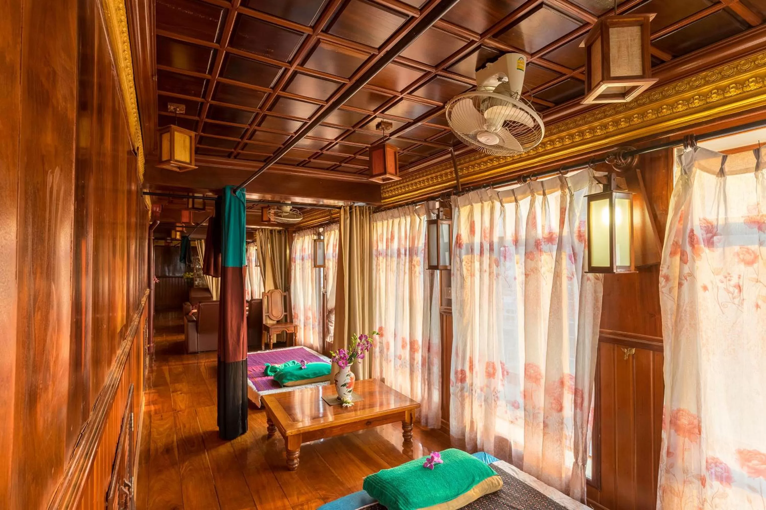 Massage in Okay Palace Hotel