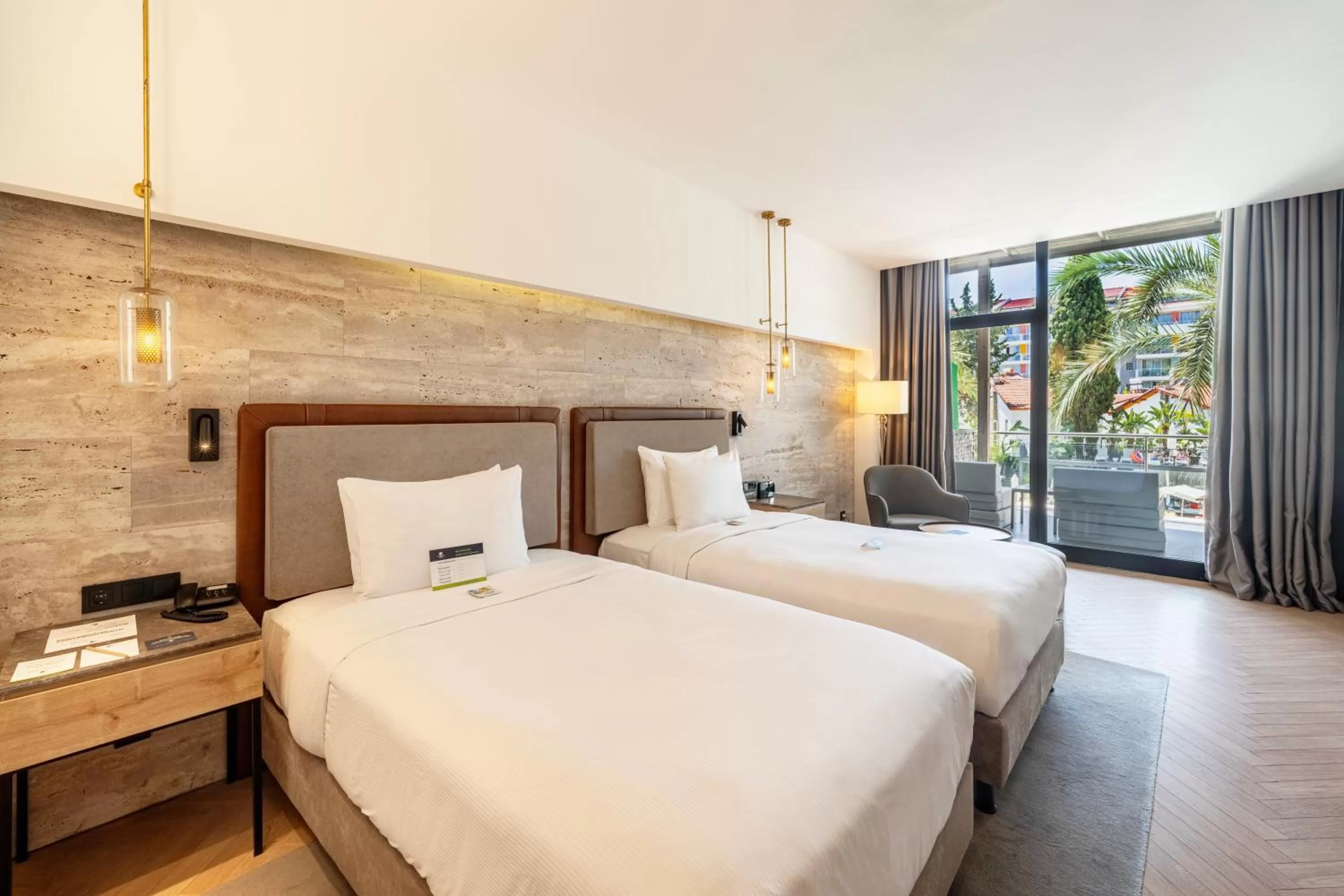 Bedroom, Bed in DoubleTree by Hilton Antalya-Kemer All-Inclusive Resort