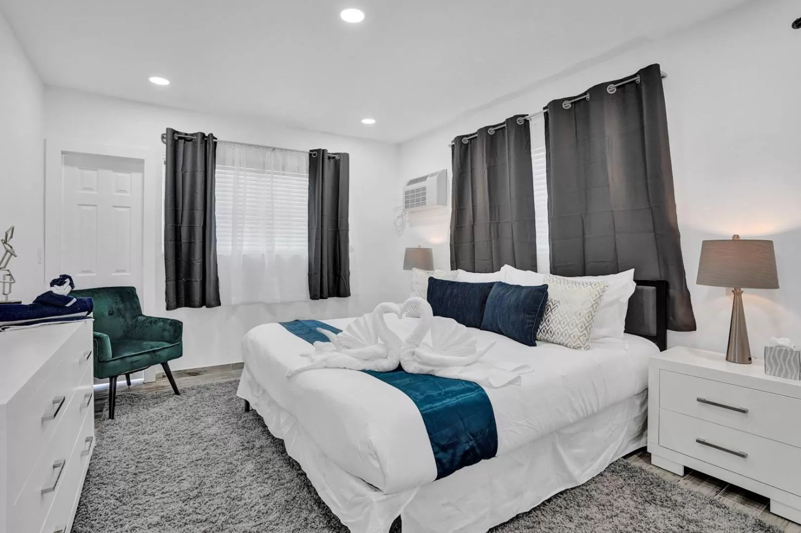 Other, Bed in Fillmore Suits