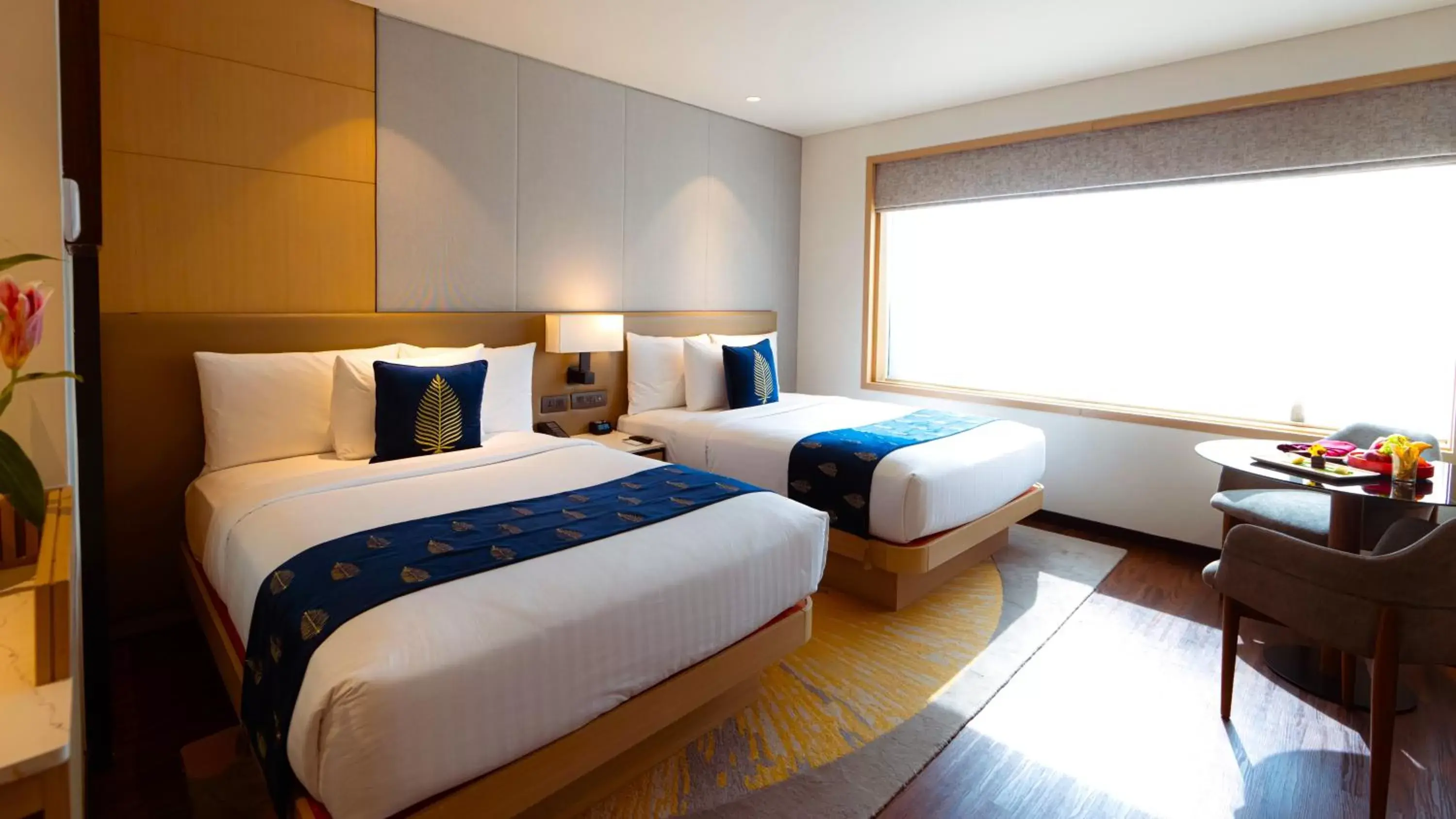 Bedroom, Bed in Courtyard by Marriott Vadodara