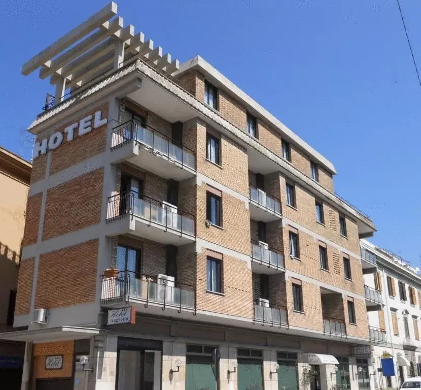 Facade/entrance, Property Building in Hotel Traghetto