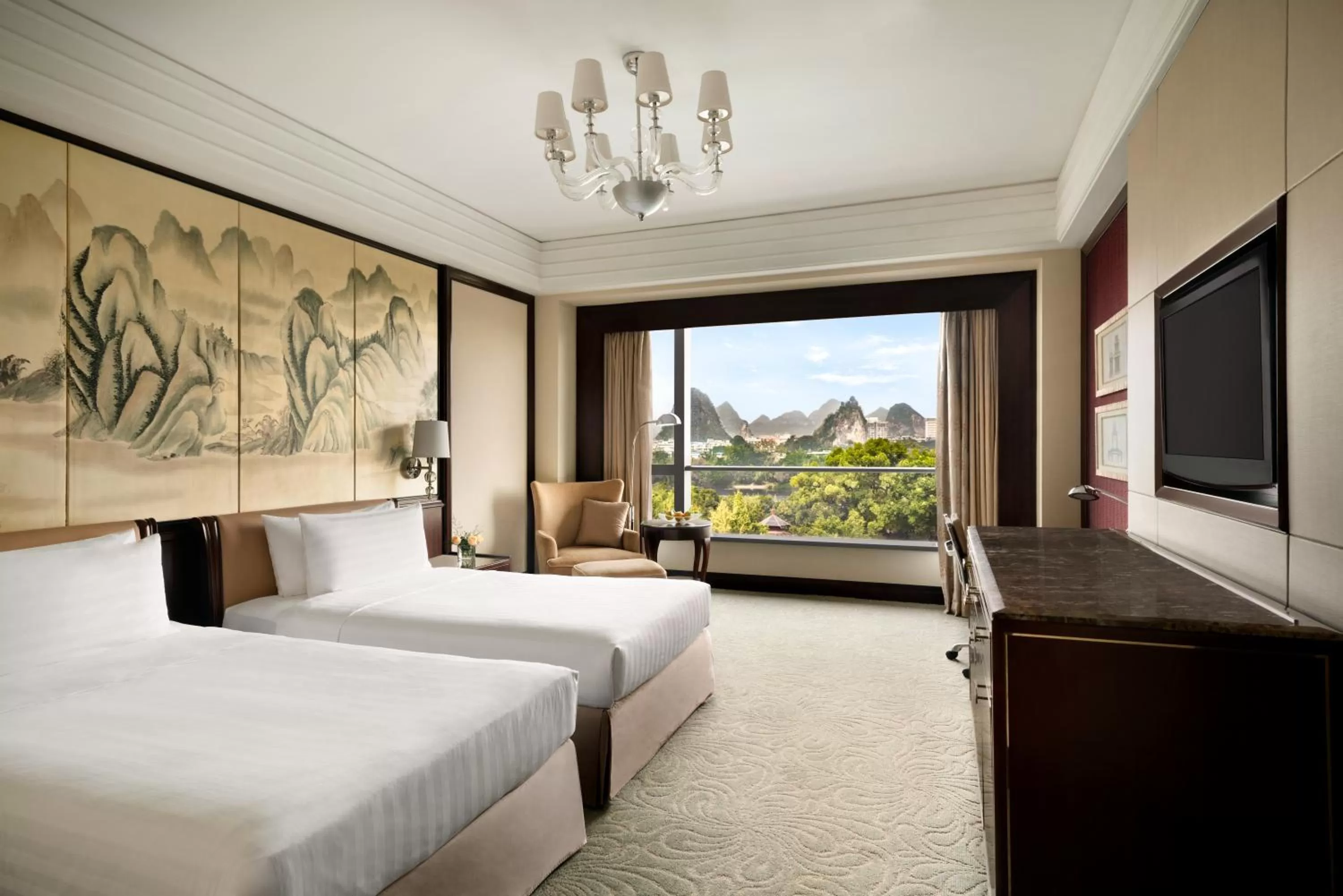 View (from property/room), Bed in Shangri-La Guilin