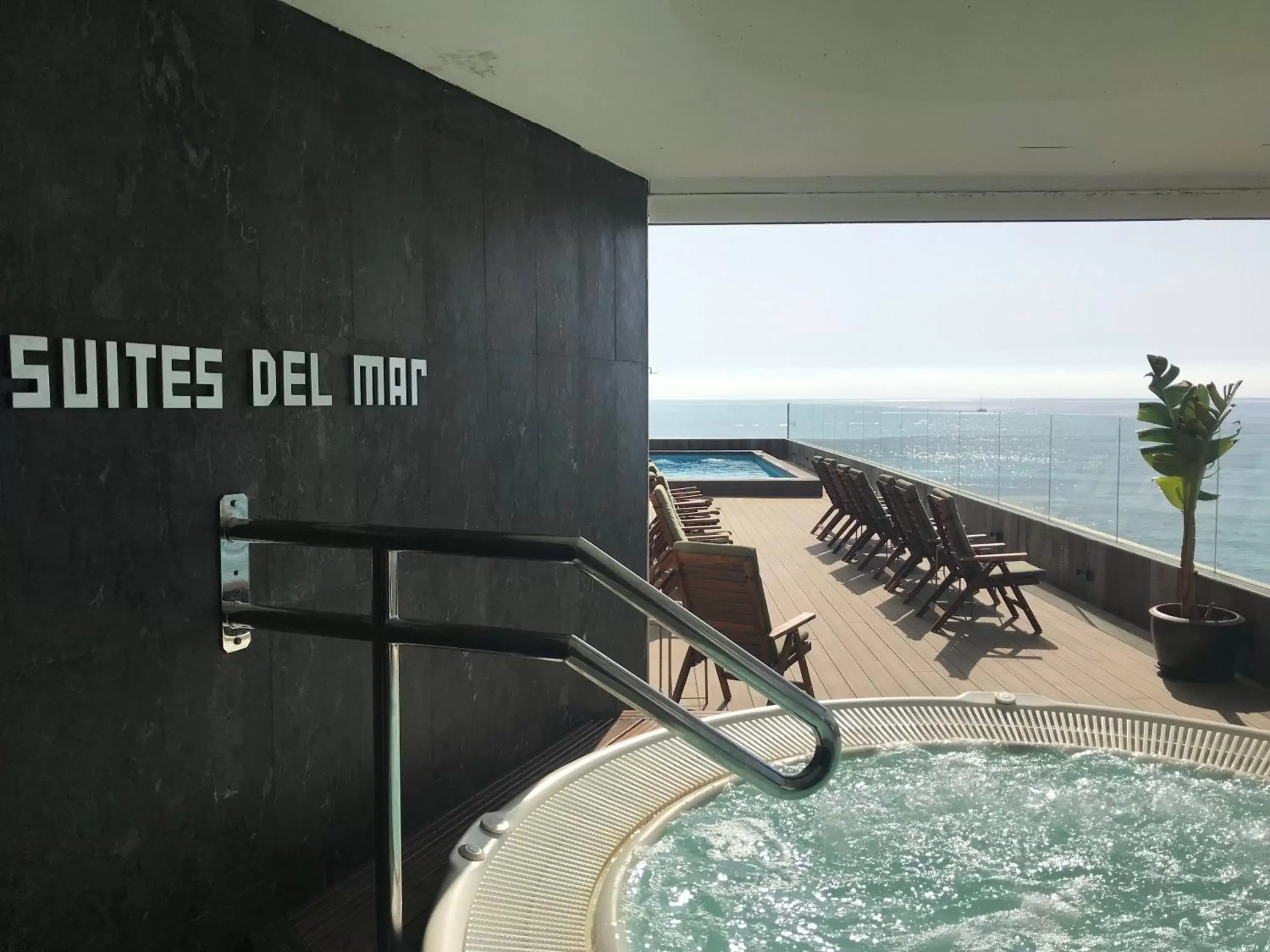 Hot Tub in Suites del Mar by Melia