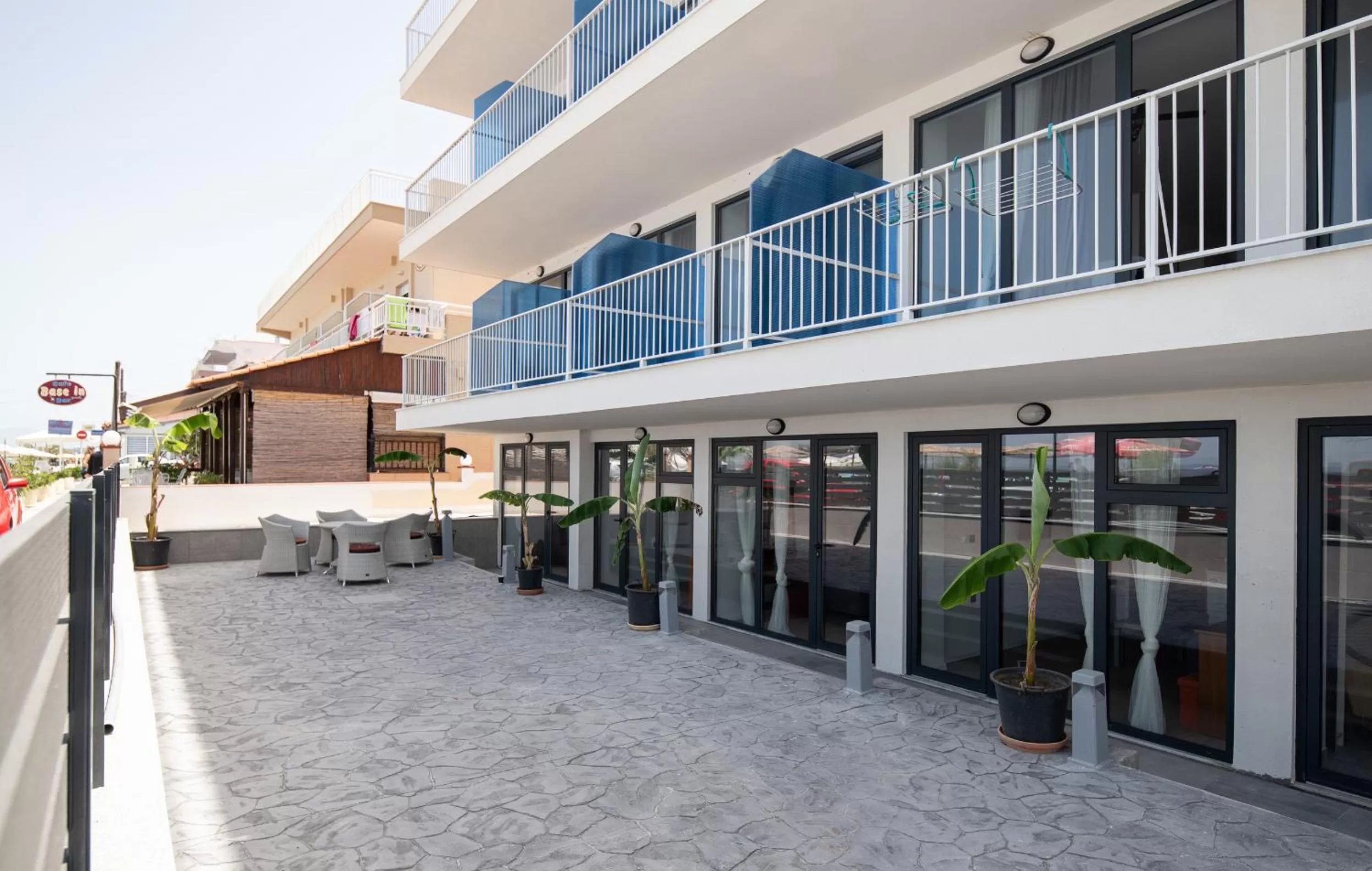 Facade/entrance in Grand Dodo's Triada Seaview Studios