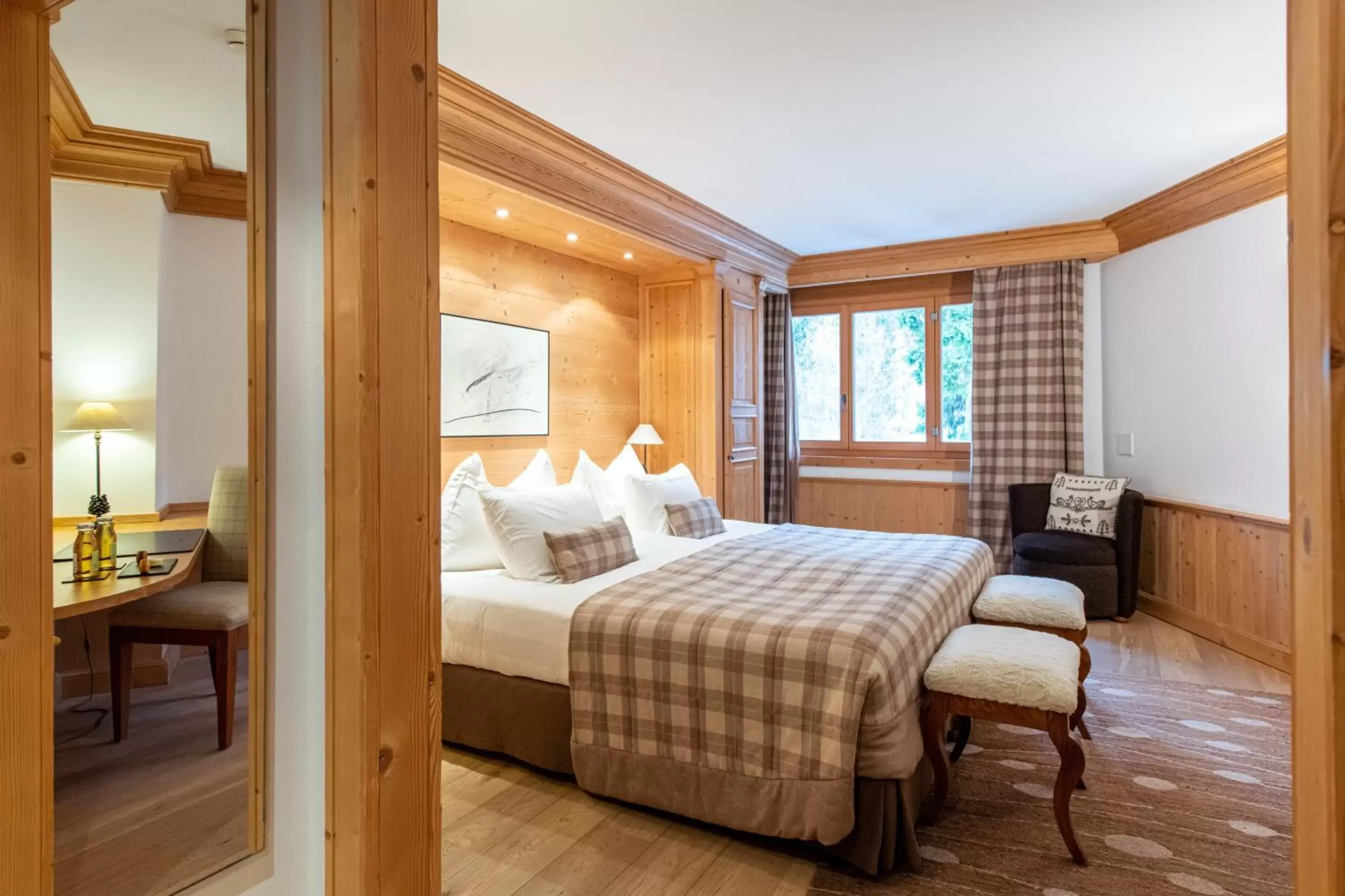 Photo of the whole room, Bed in Chalet RoyAlp Hôtel & Spa