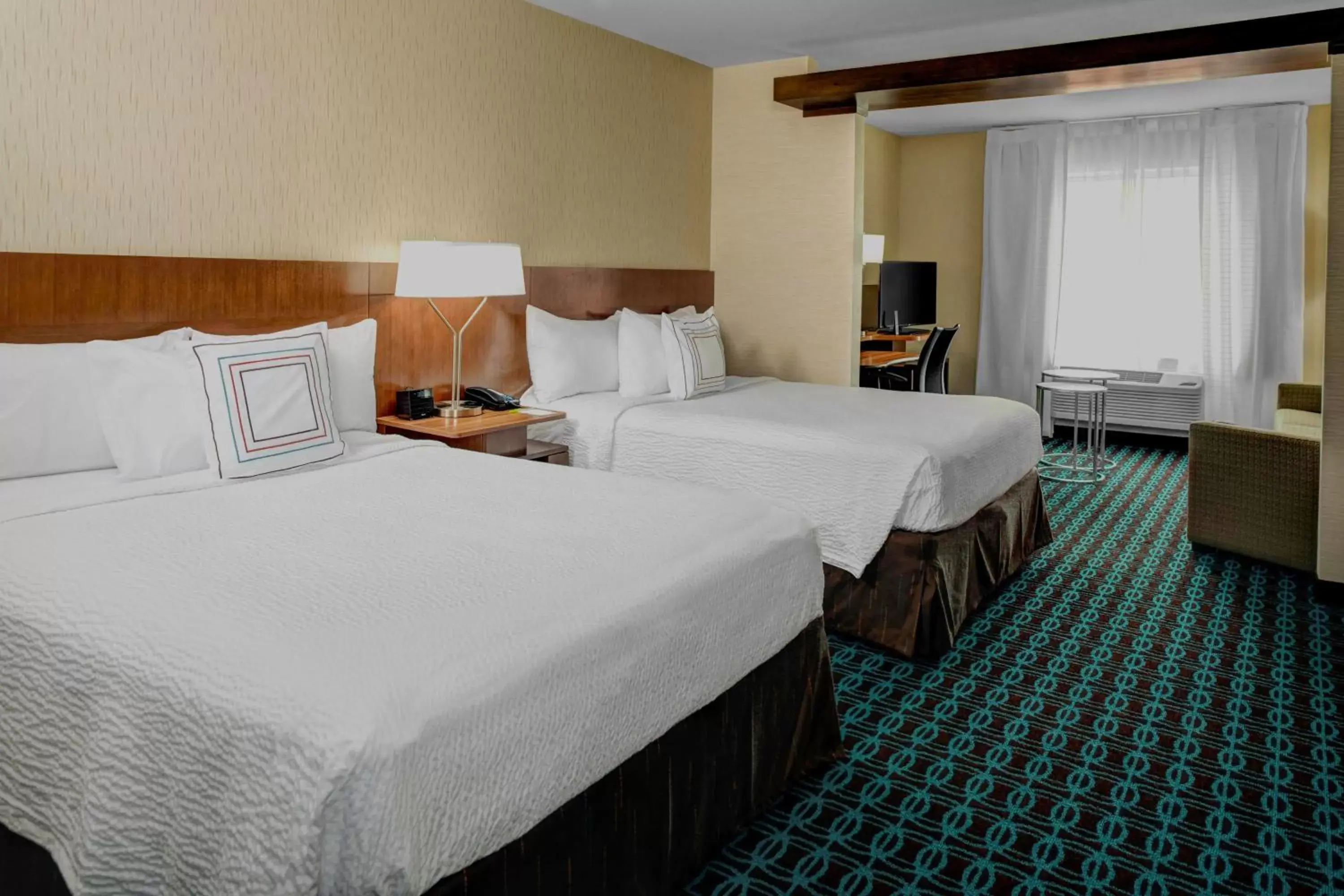 Photo of the whole room, Bed in Fairfield Inn & Suites by Marriott Lansing at Eastwood