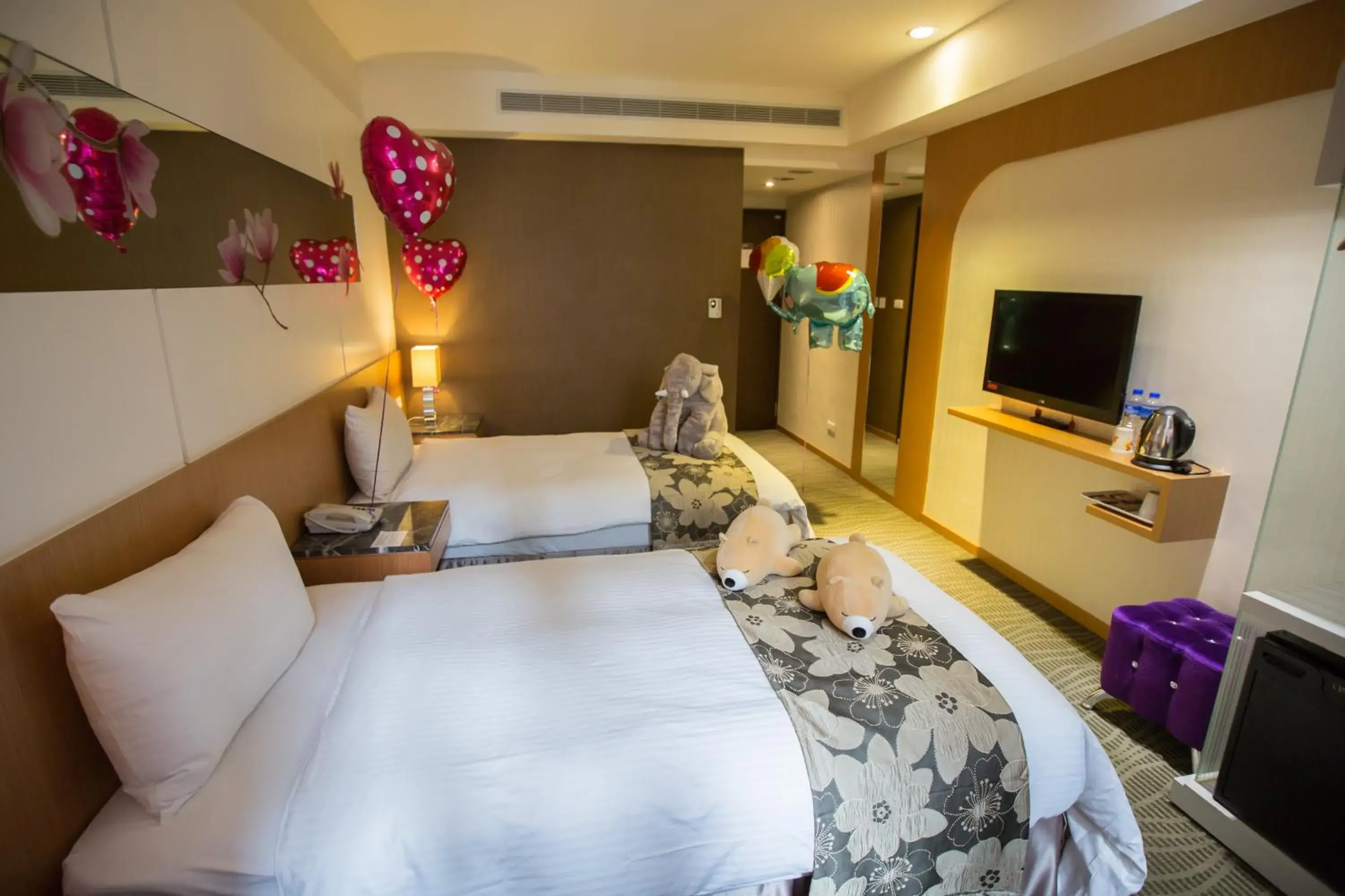 Bed in Ximen Relite Hotel