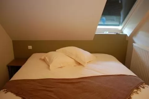 Bed in B&B Het Schaliënhof