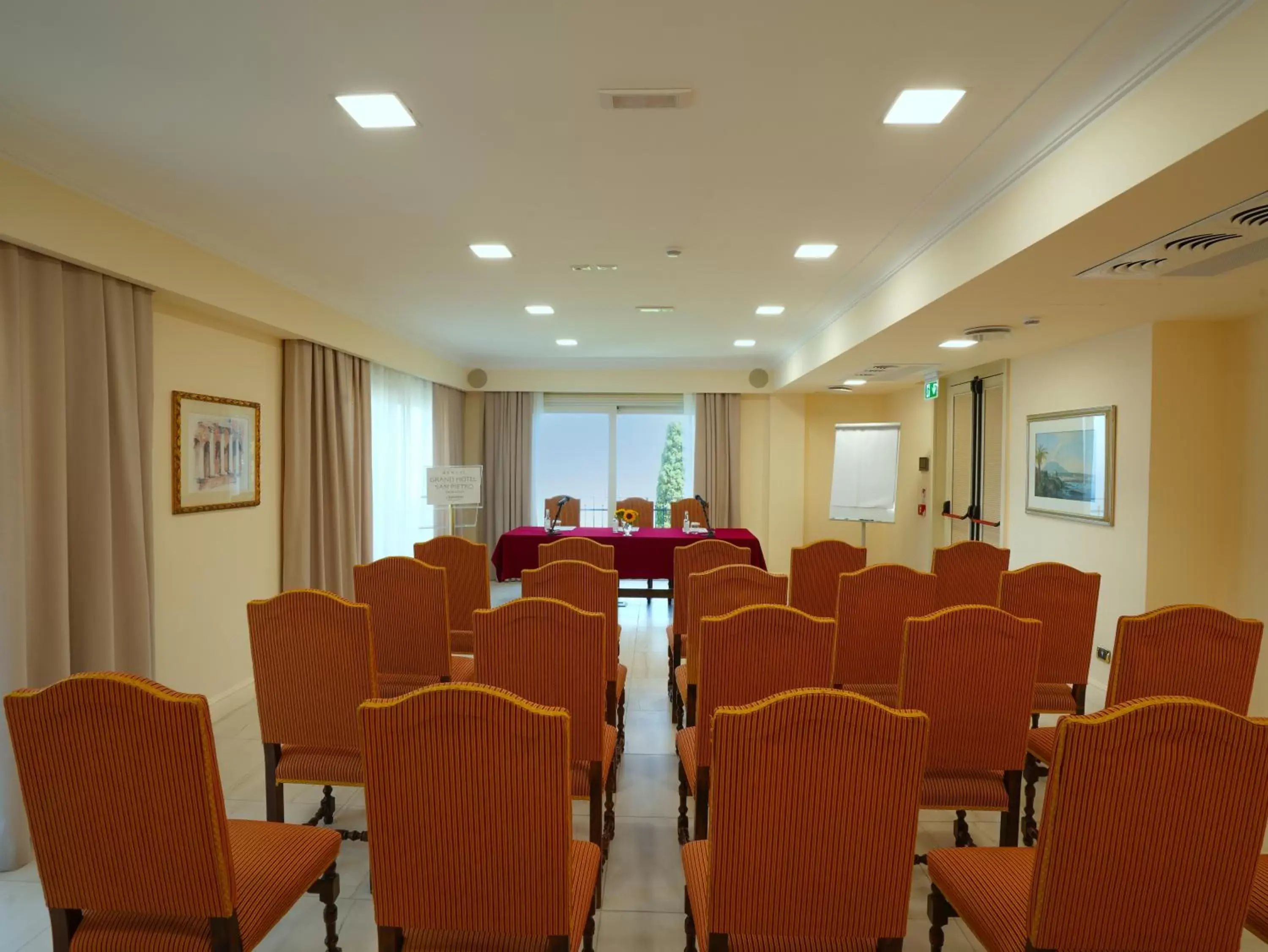 Meeting/conference room in Grand Hotel San Pietro Relais & Chateaux