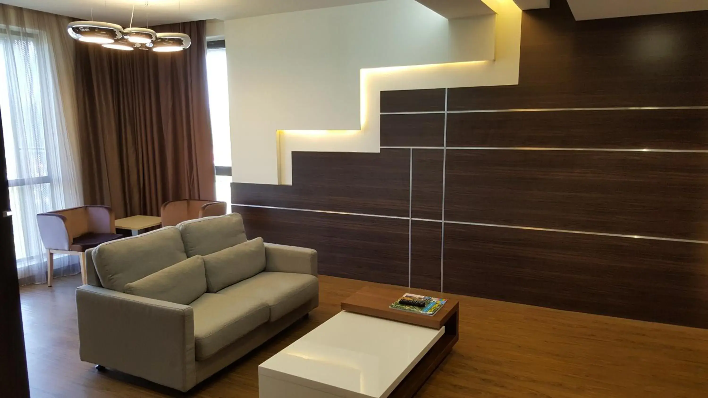 Living room, Seating Area in Hotel Labuan Point