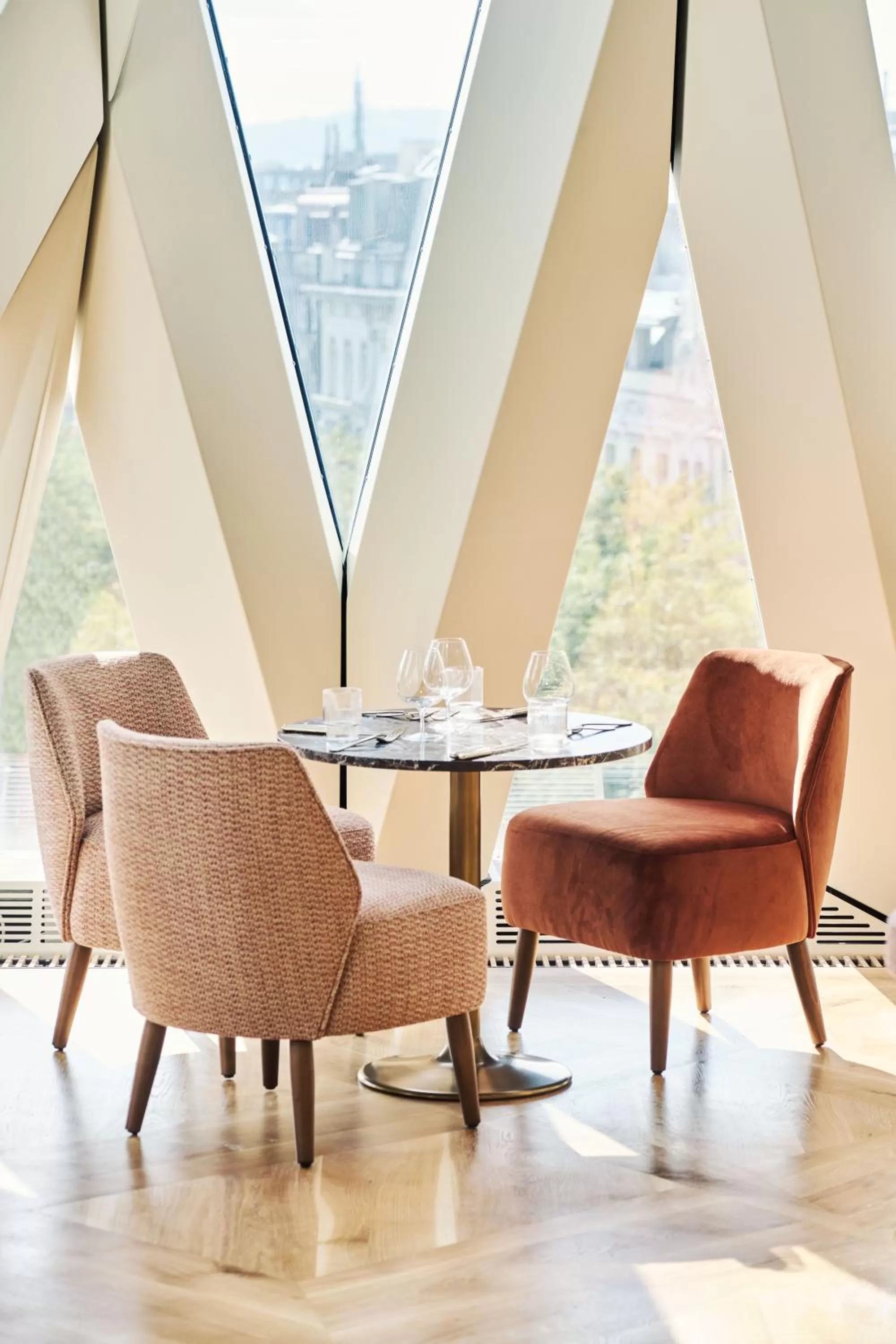 Restaurant/places to eat in Hotel MOTTO