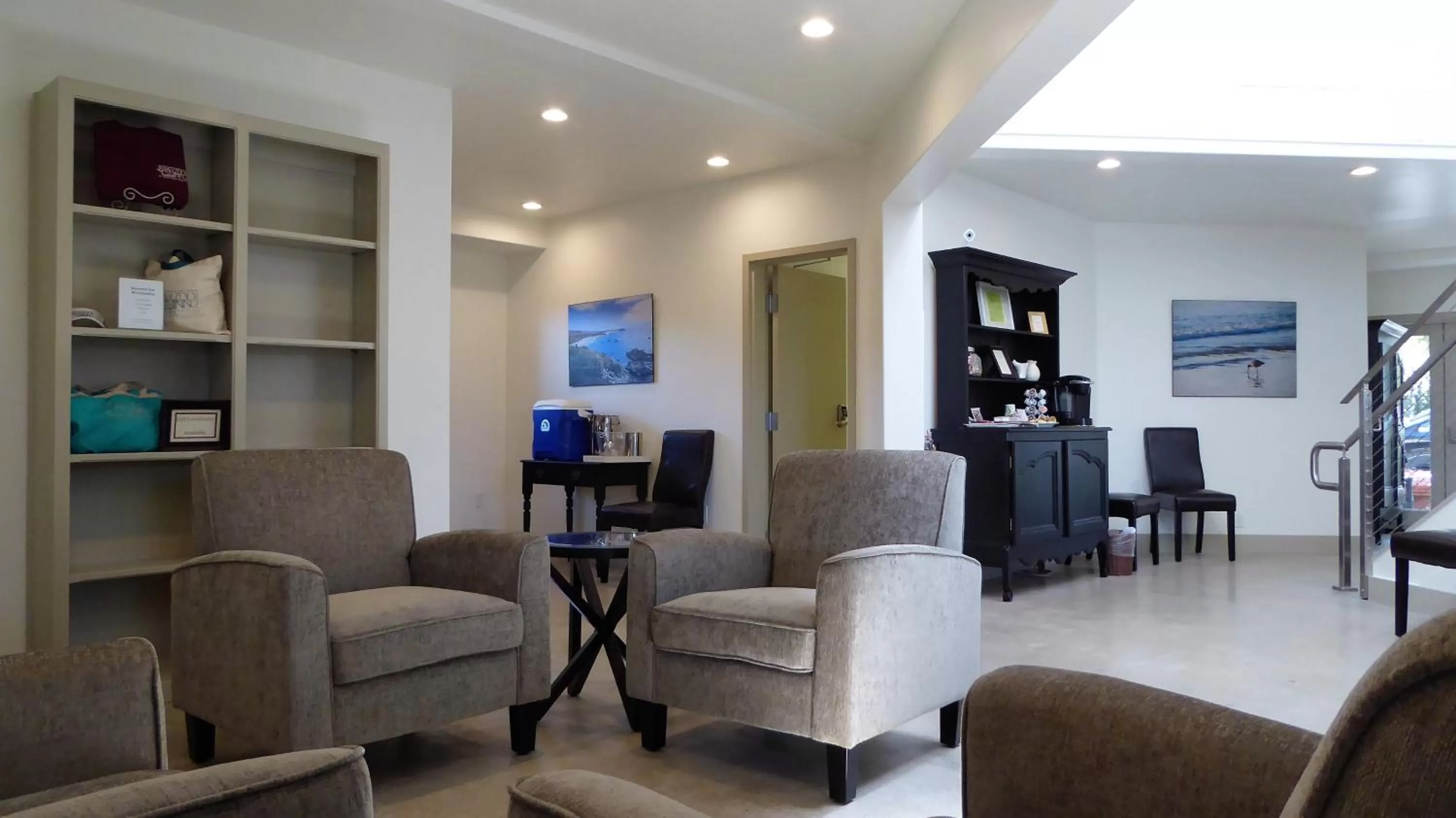 Lobby or reception, Seating Area in Baywood Inn Bed & Breakfast