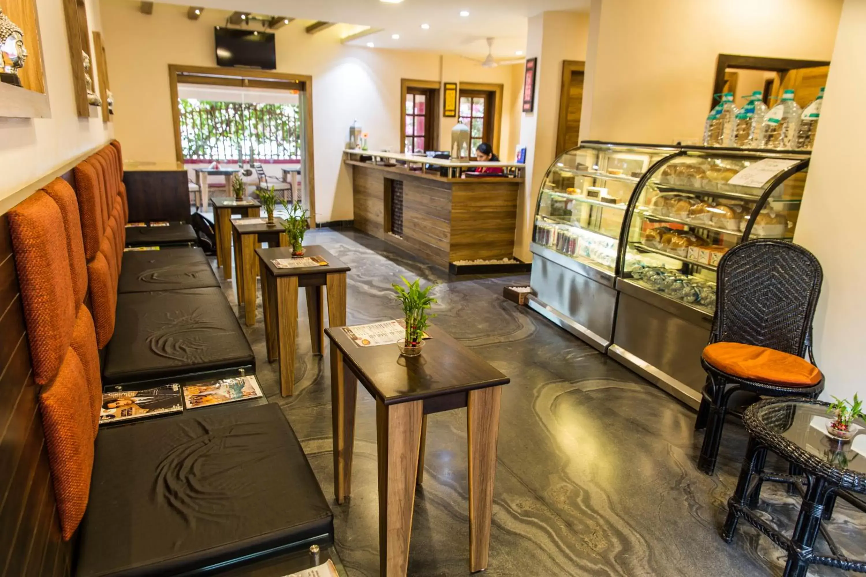 Restaurant/places to eat in Shikara Beach Resort Restaurant/places to eat in Shikara Beach Resort