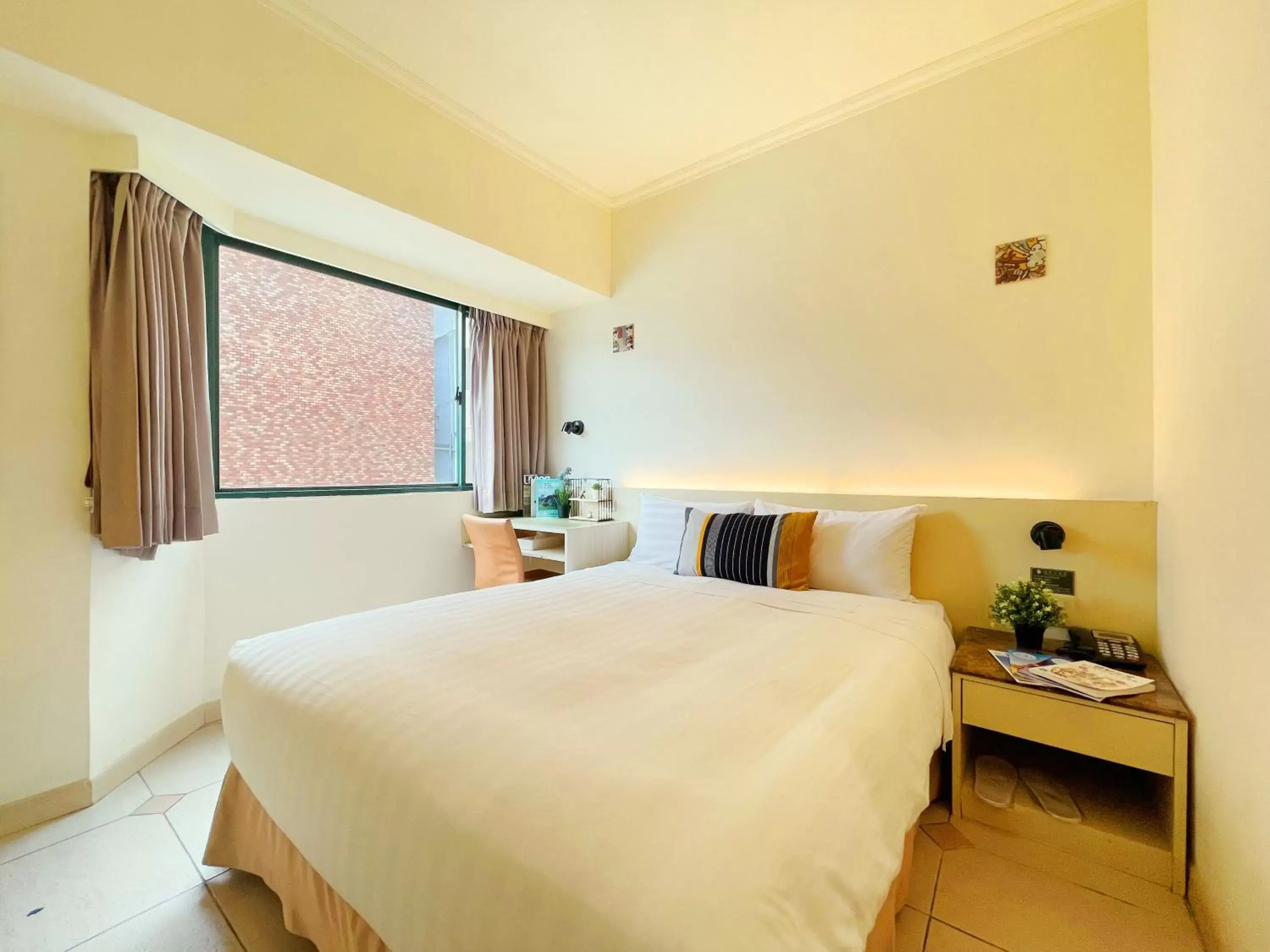Photo of the whole room, Bed in Finders Hotel Hualien Da-Tong