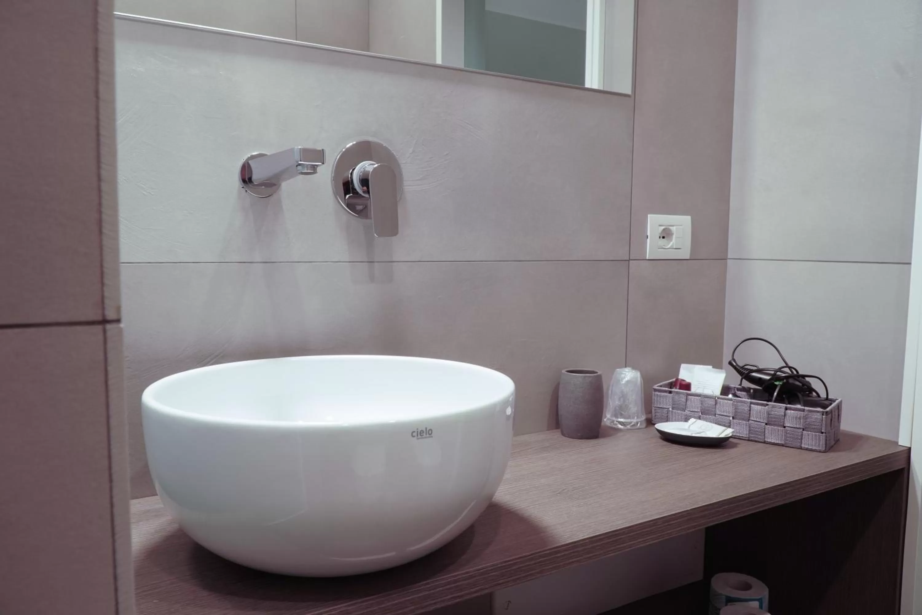 Bathroom in Napoli Svelata