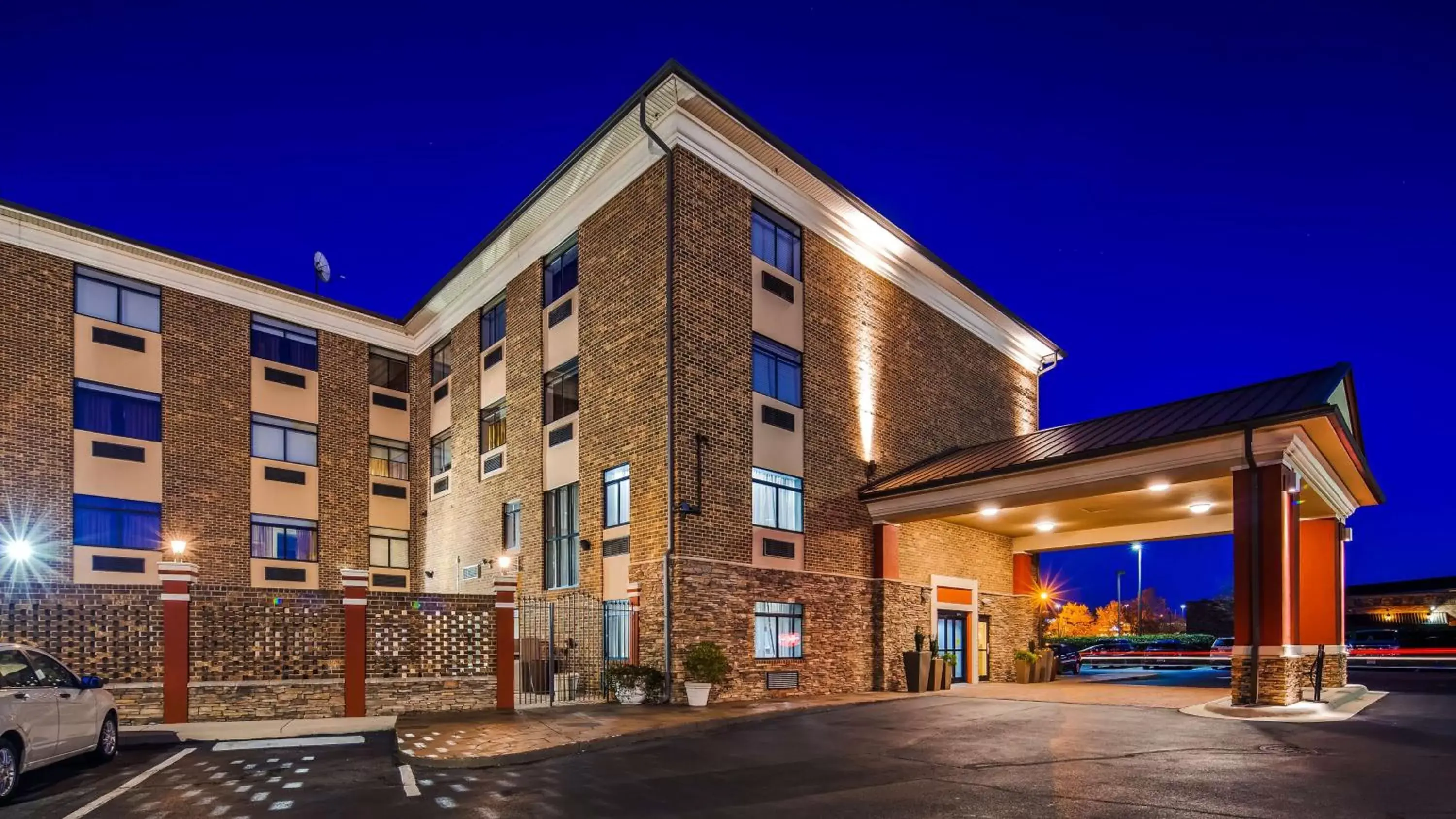 Property Building in Best Western Plus Pineville-Charlotte South