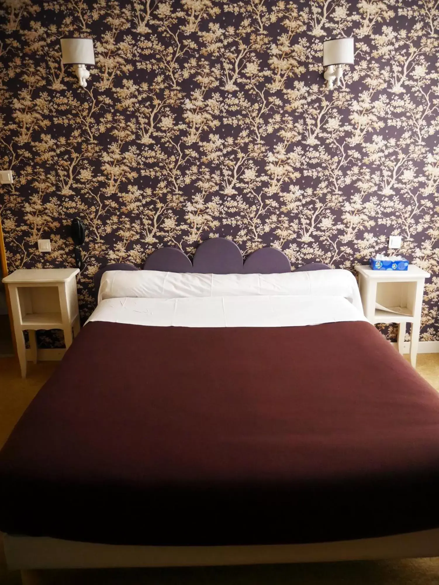 Bed in Hotel Saint Jean