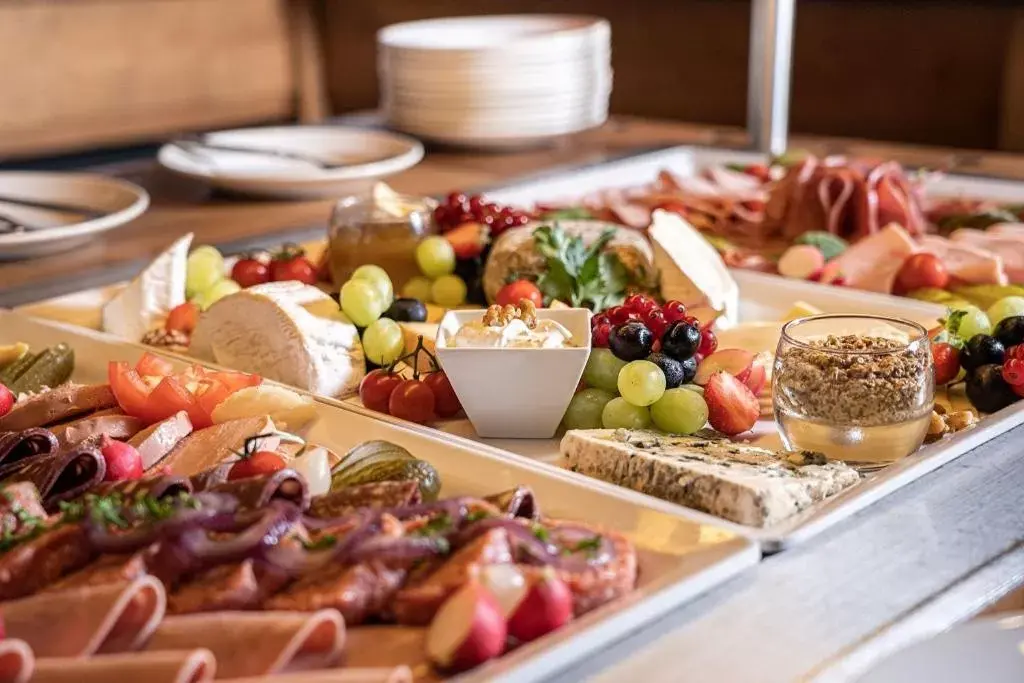 Breakfast, Food in mainhaus Stadthotel Frankfurt