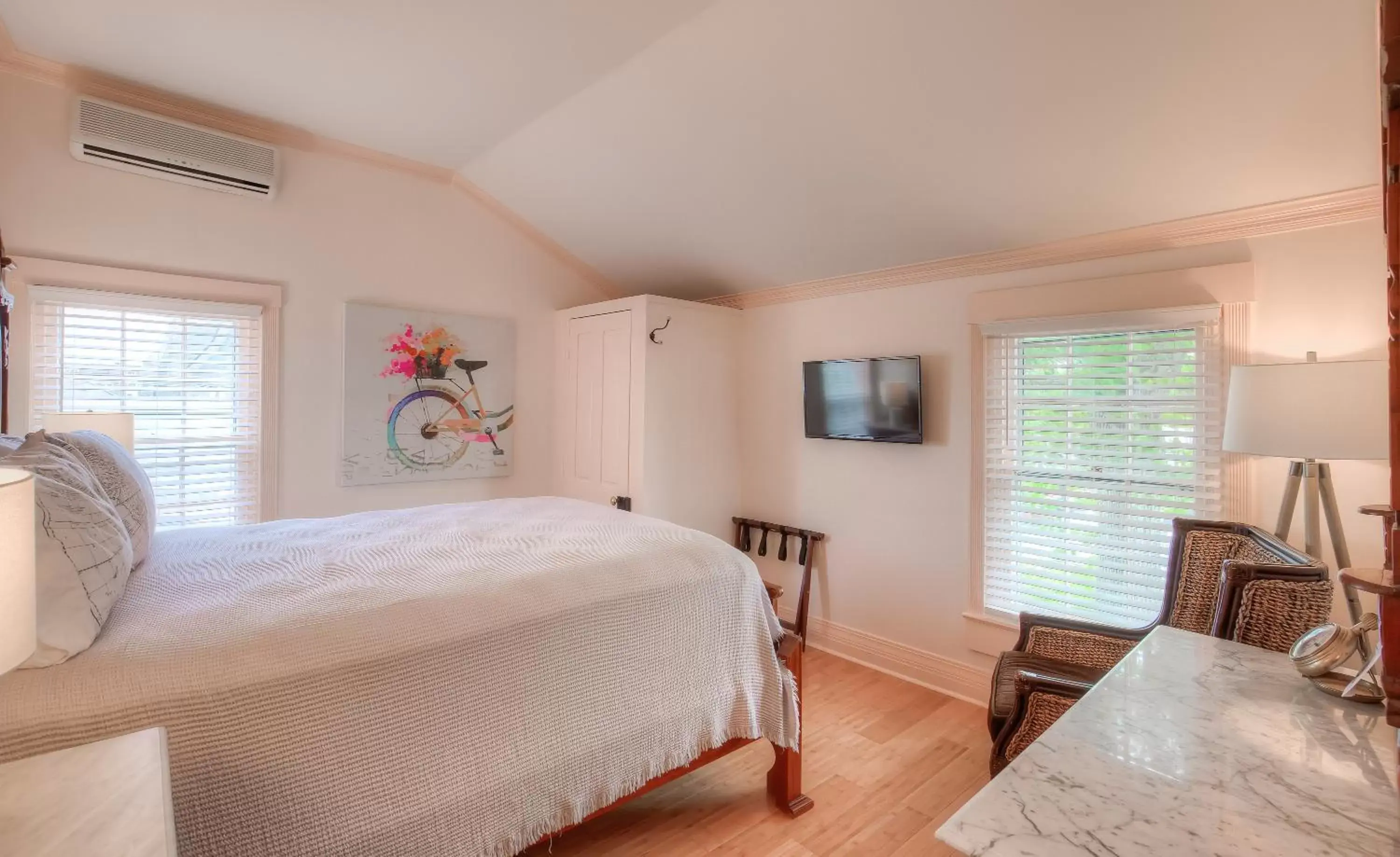 Bedroom, Bed in Elaine's Cape May Boutique Hotel