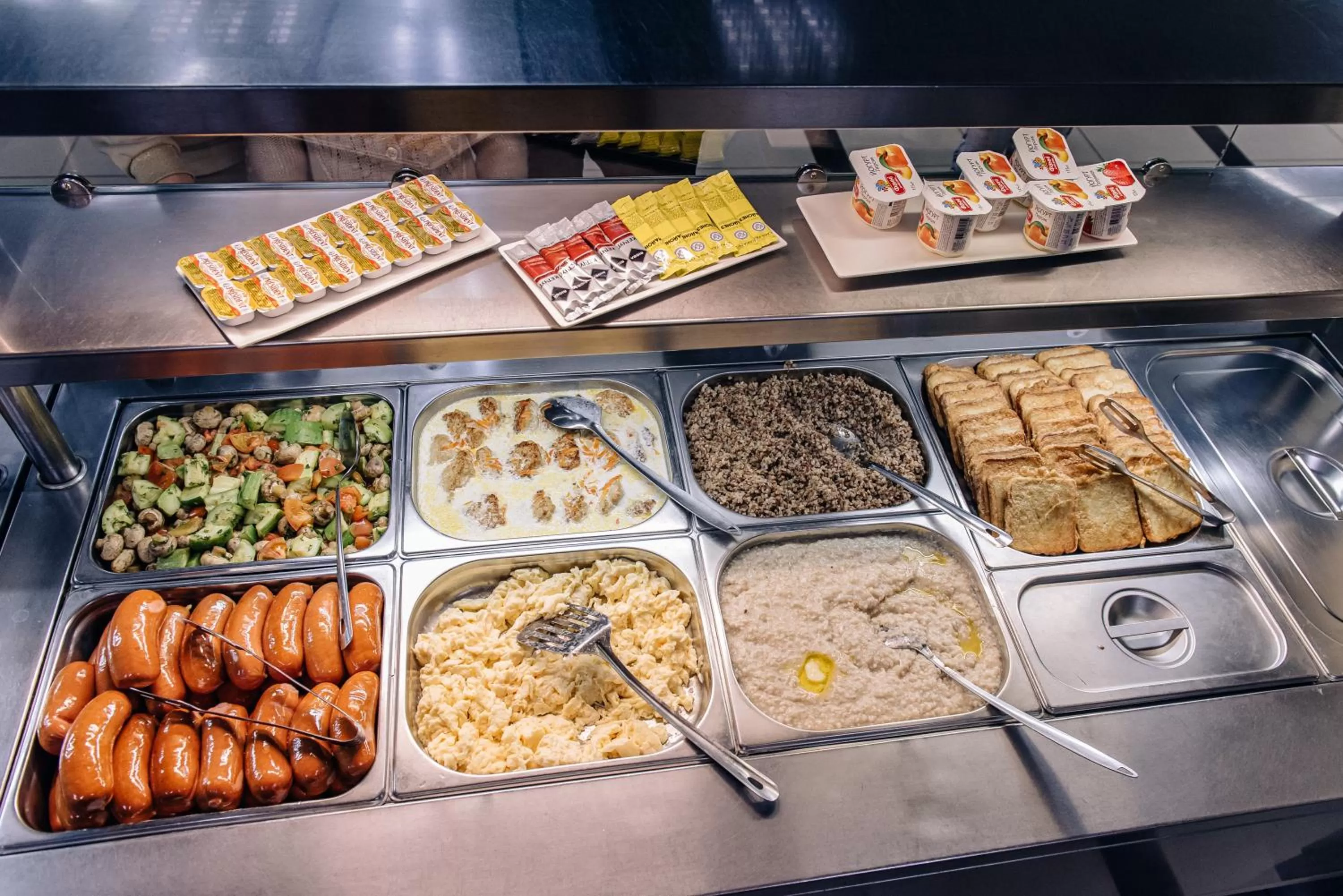 Breakfast in Gold Georg Palace Hotel