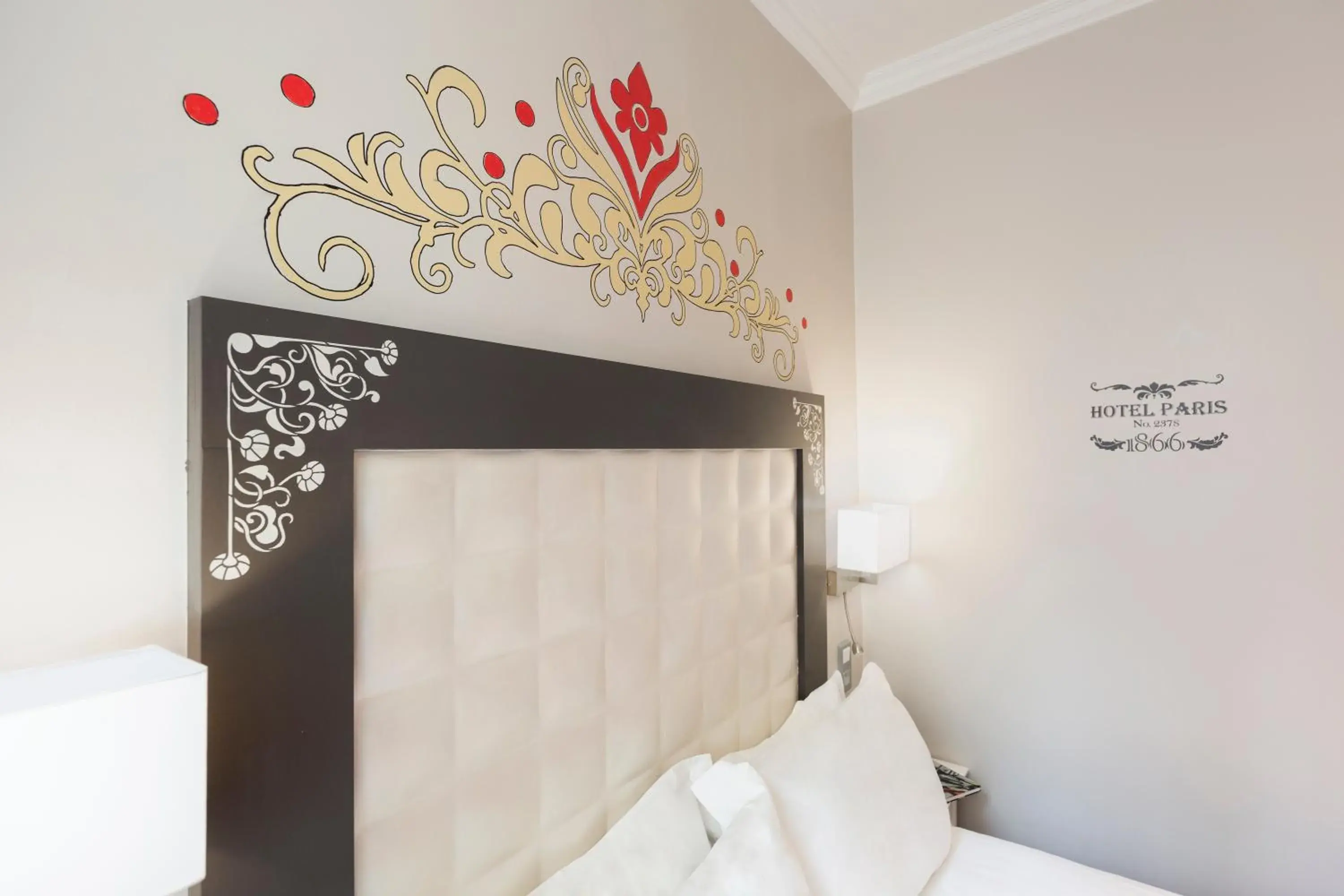 Decorative detail, Bed in Grand Hôtel Amelot
