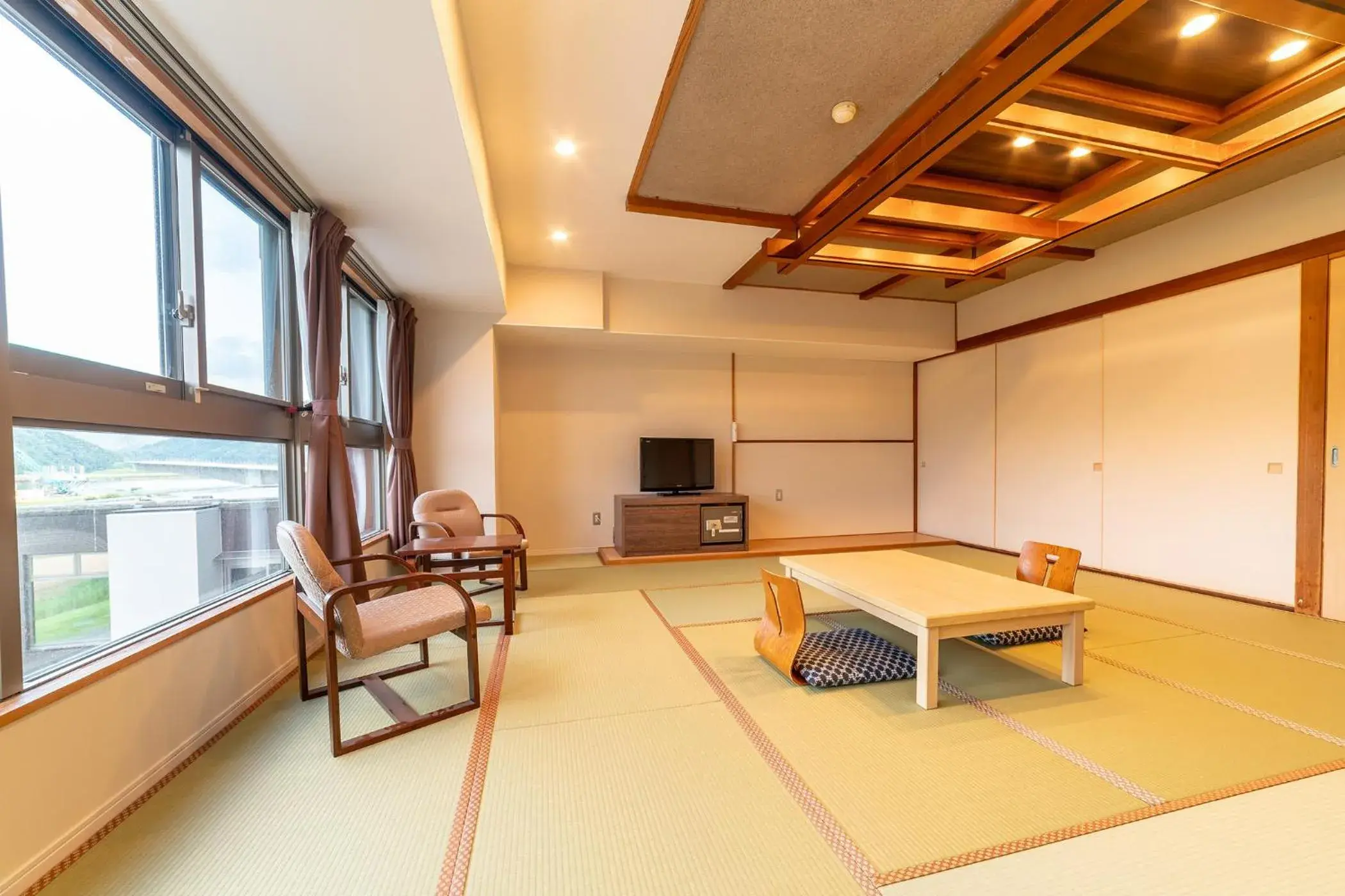 Photo of the whole room in Ooedo Onsen Monogatari Kinosaki