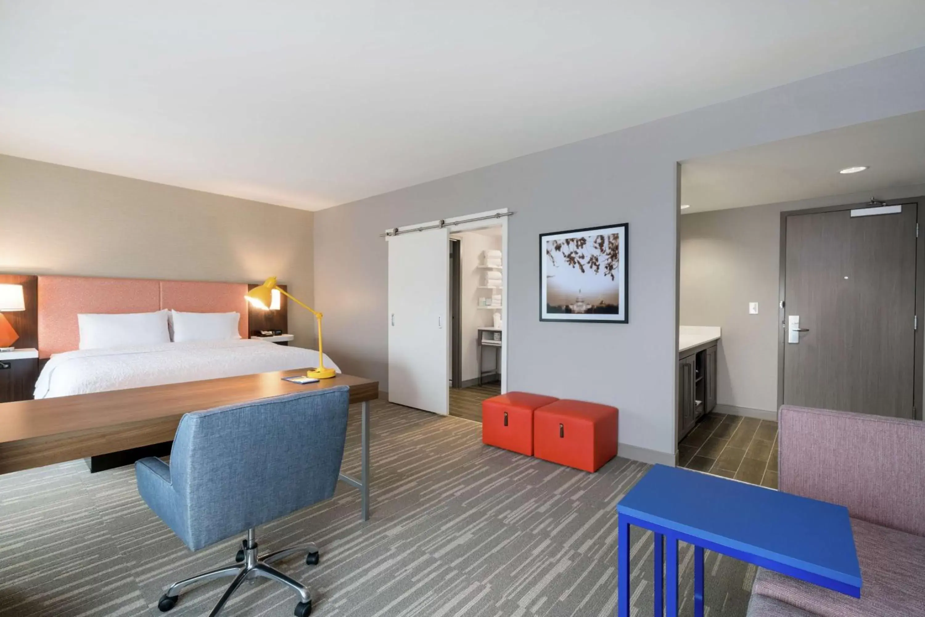 Bedroom in Hampton Inn & Suites Glenarden/Washington DC