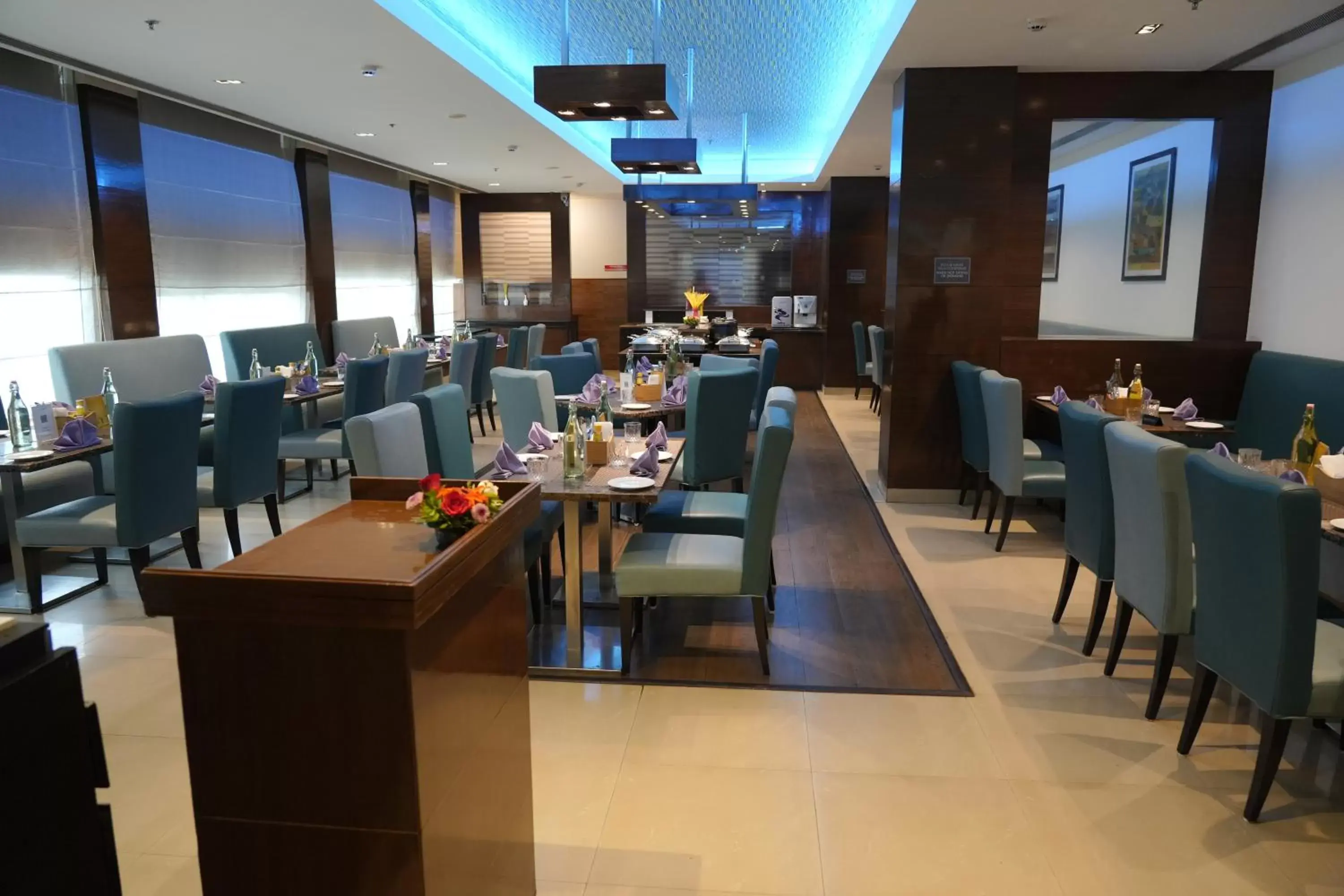 Restaurant/places to eat in Four Points by Sheraton Vadodara Restaurant/places to eat in Four Points by Sheraton Vadodara
