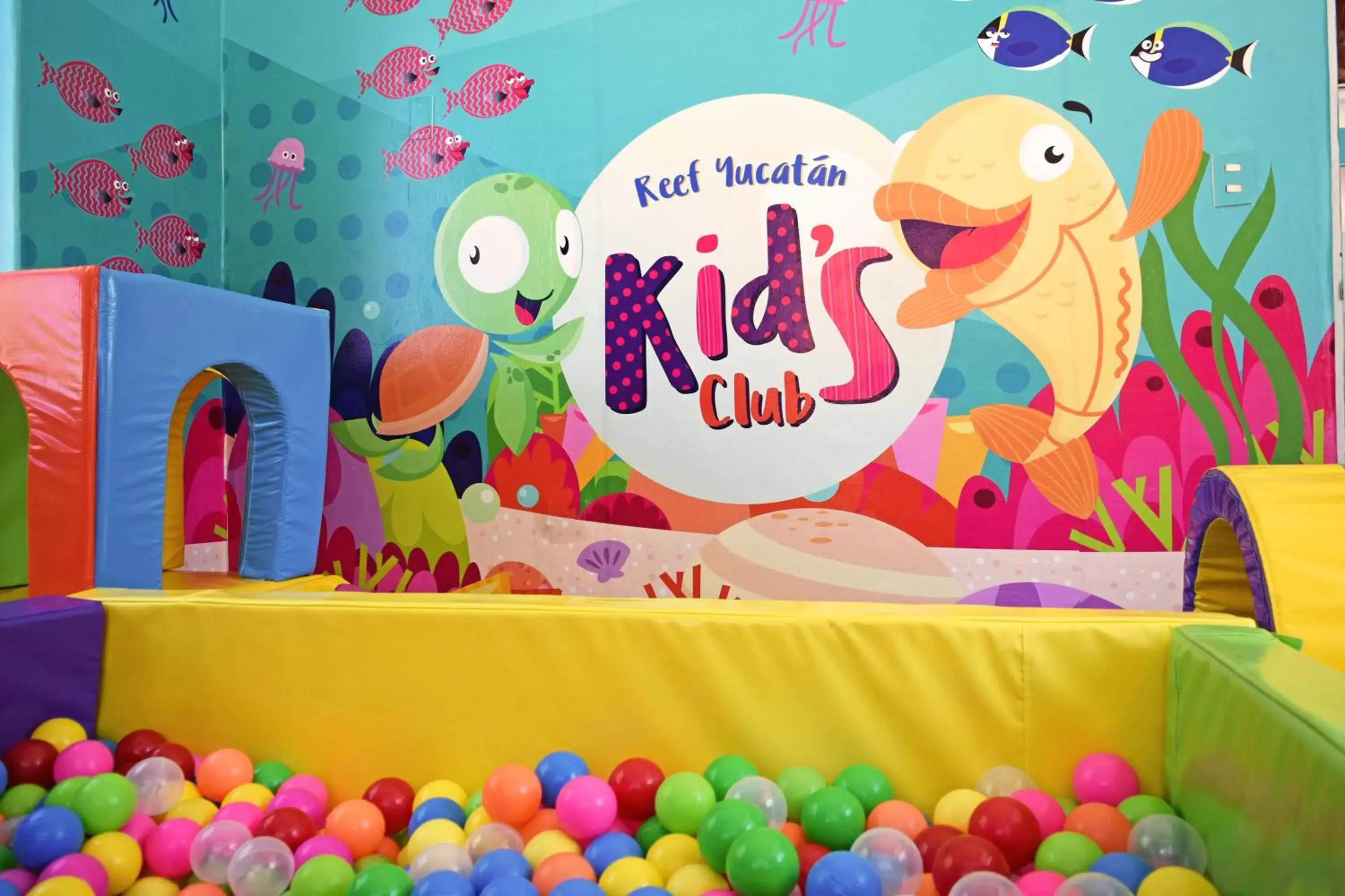 Kids's club, Kid's Club in Reef Yucatán All Inclusive & Convention Center