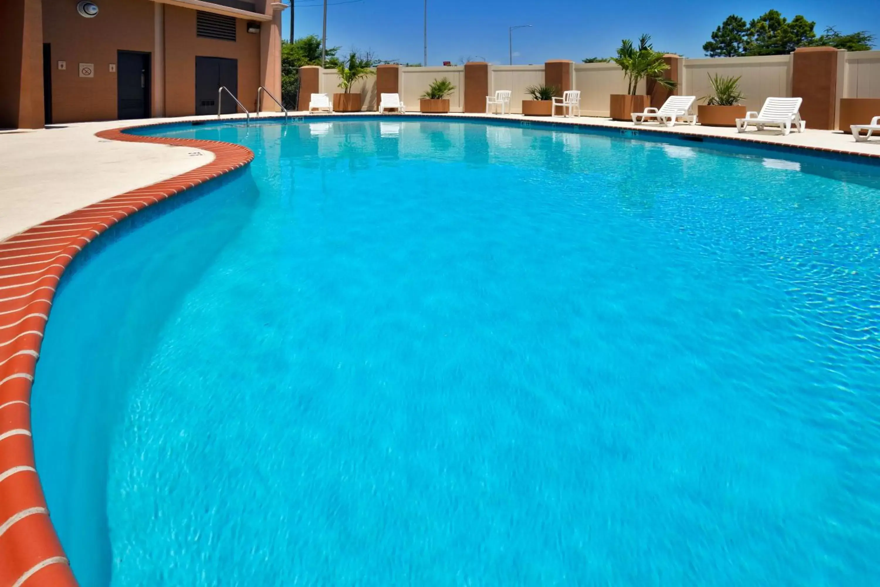 Swimming Pool in Holiday Inn Birmingham-Airport, an IHG Hotel