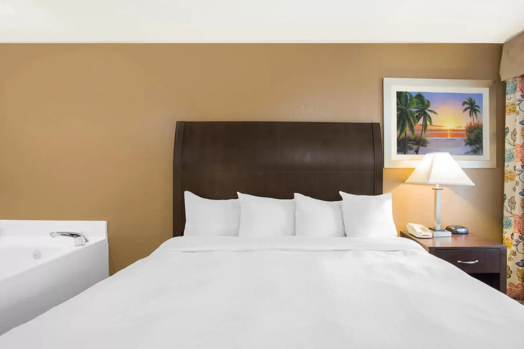 Bed in SureStay Hotel by Best Western North Myrtle Beach
