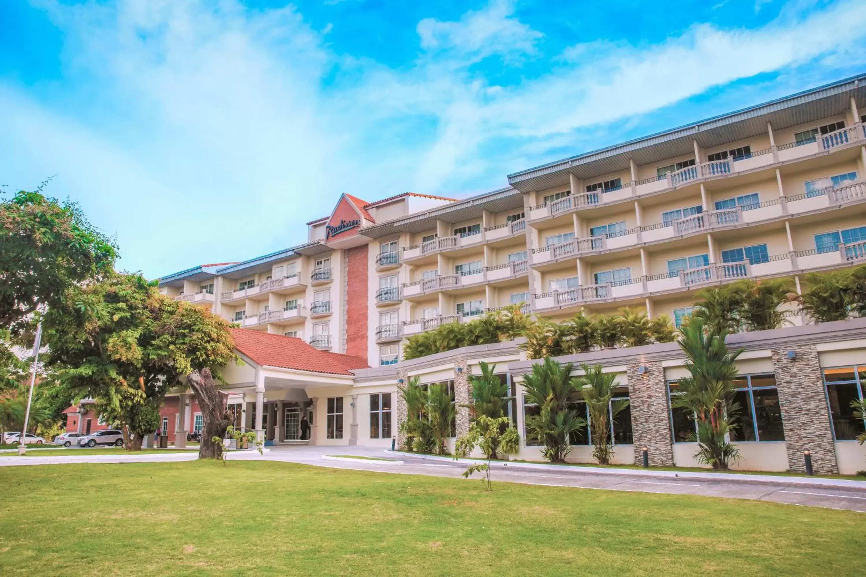 Facade/entrance, Property Building in Radisson Hotel Panama Canal