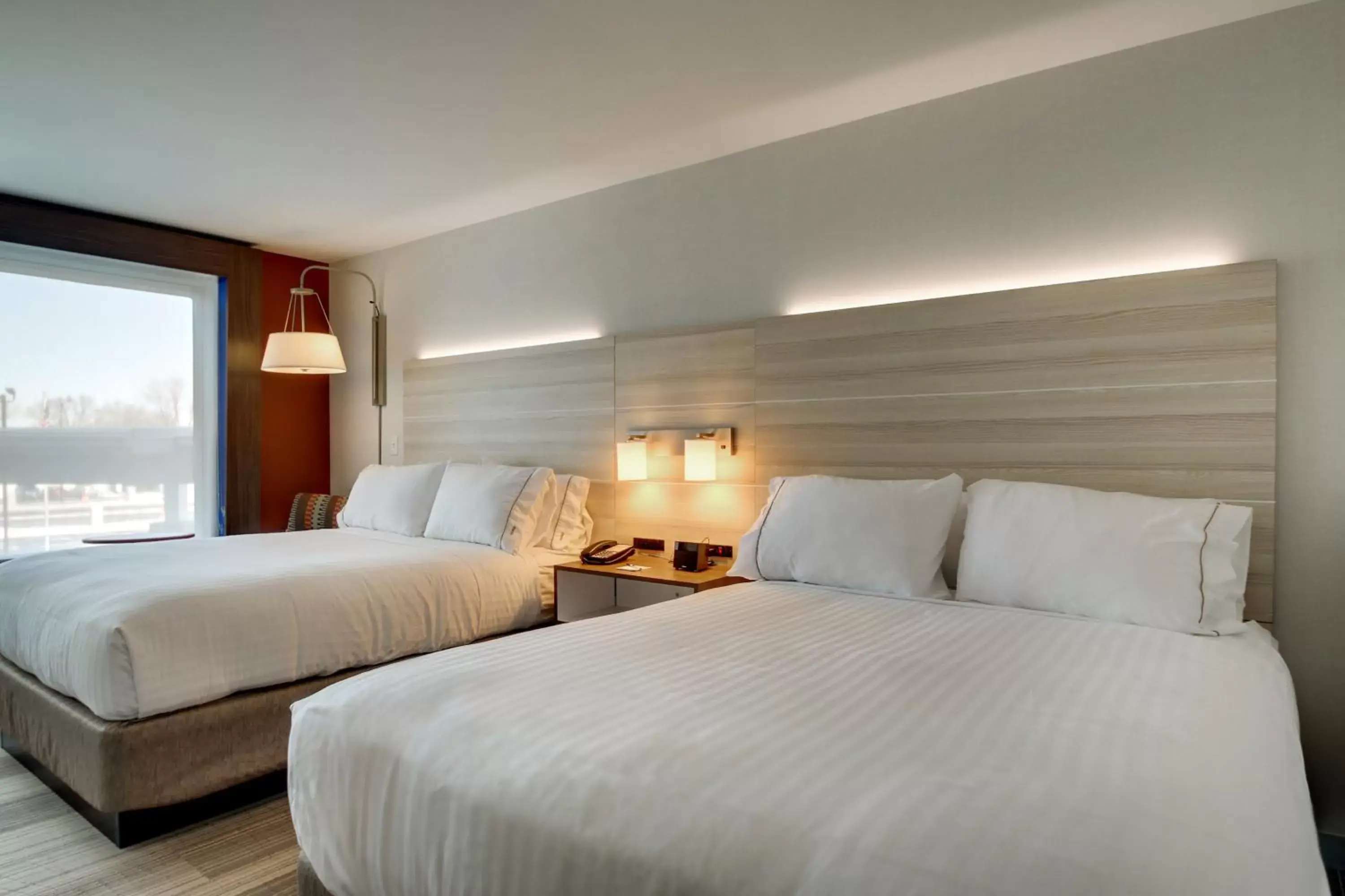 Queen Room with Two Queen Beds - Mobility Access Tub/Non-Smoking in Holiday Inn Express & Suites Galesburg by IHG Queen Room with Two Queen Beds - Mobility Access Tub/Non-Smoking in Holiday Inn Express & Suites Galesburg by IHG