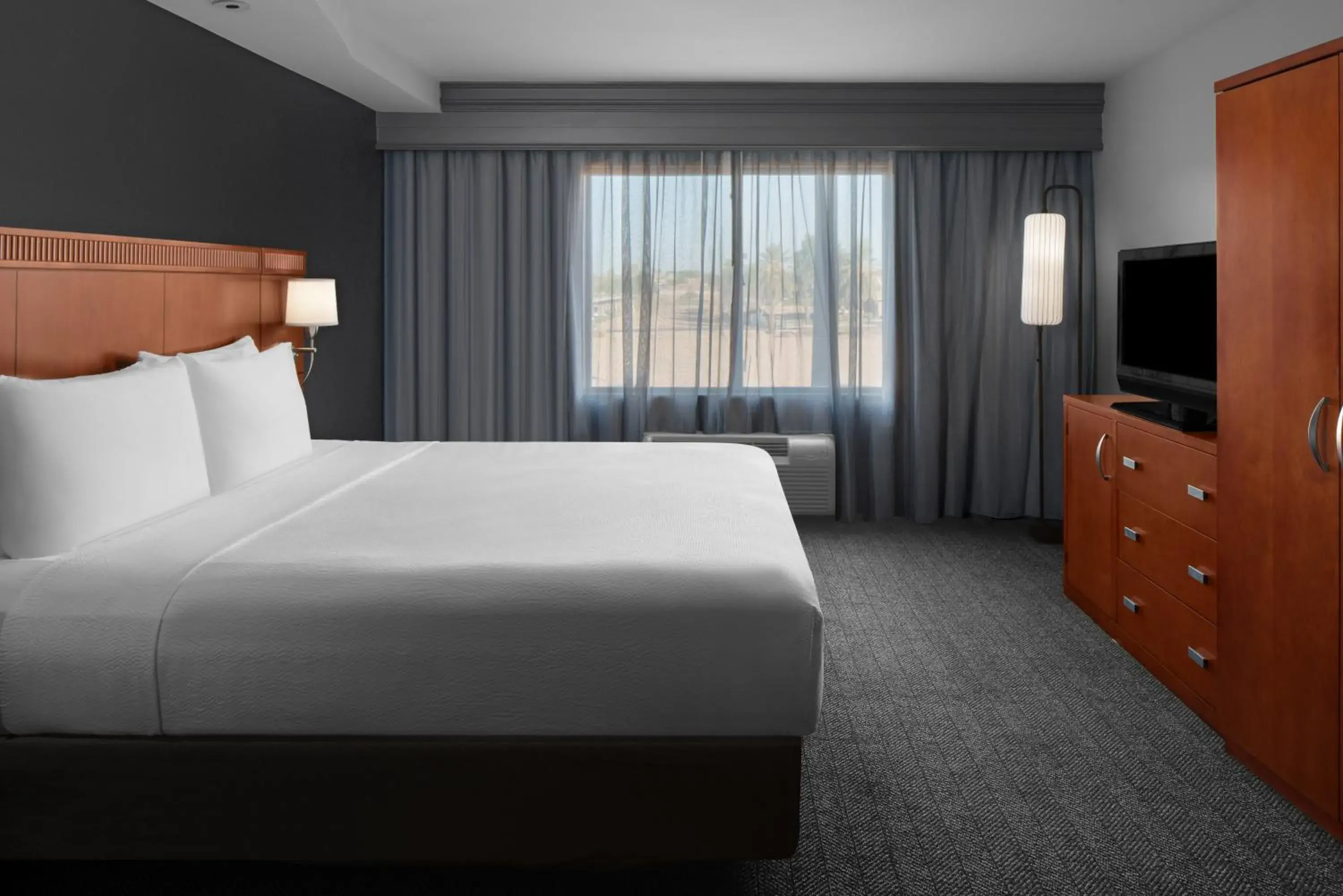 Bed in Courtyard by Marriott Phoenix West/Avondale