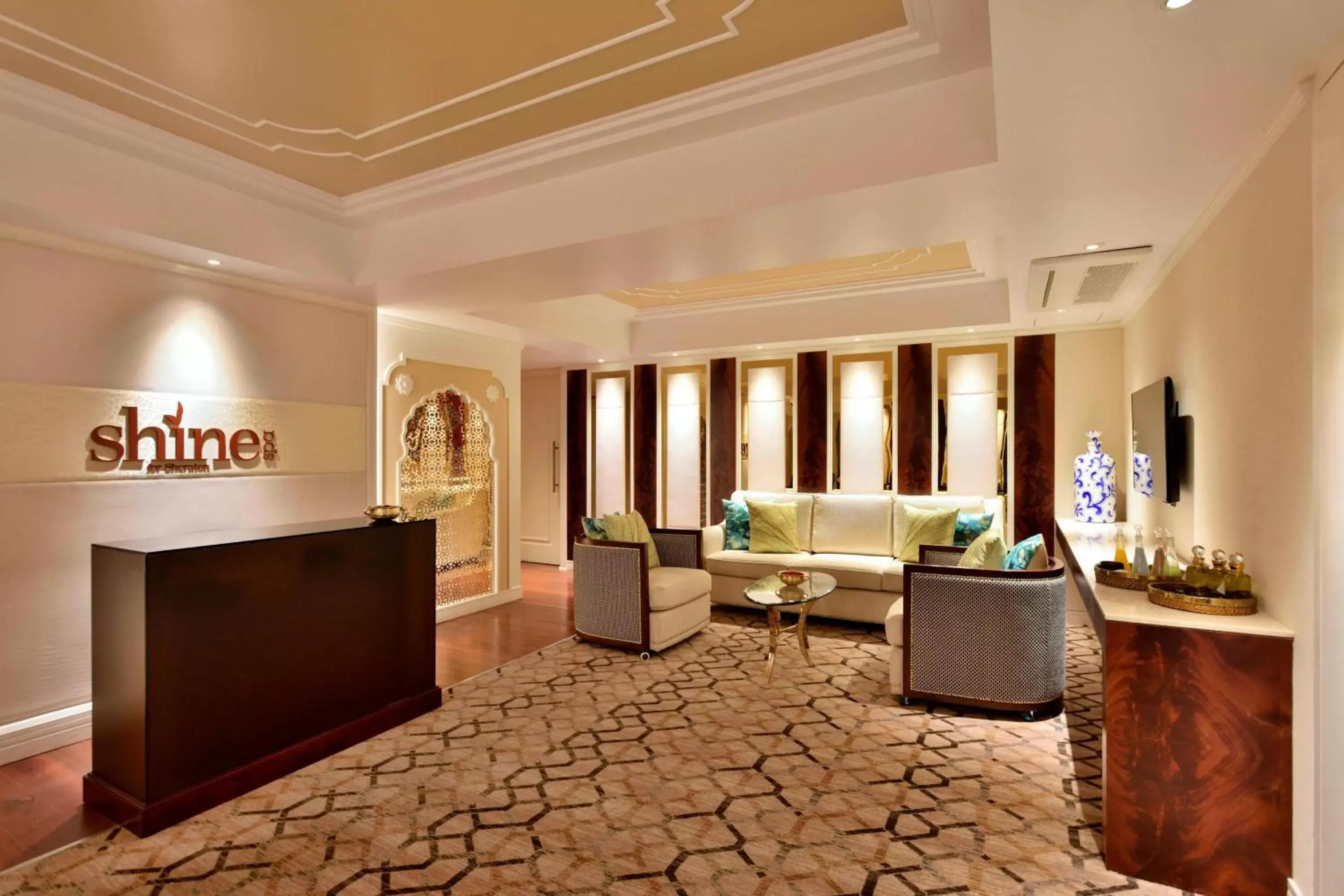 Spa and wellness centre/facilities, Lobby/Reception in Sheraton Grand Pune Bund Garden Hotel