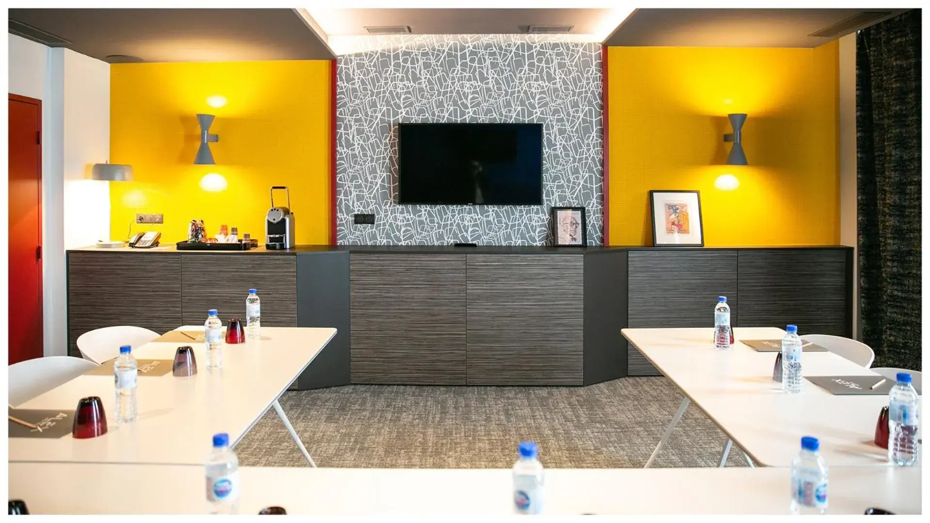 Meeting/conference room, Restaurant/Places to Eat in Alex Hotel & Spa