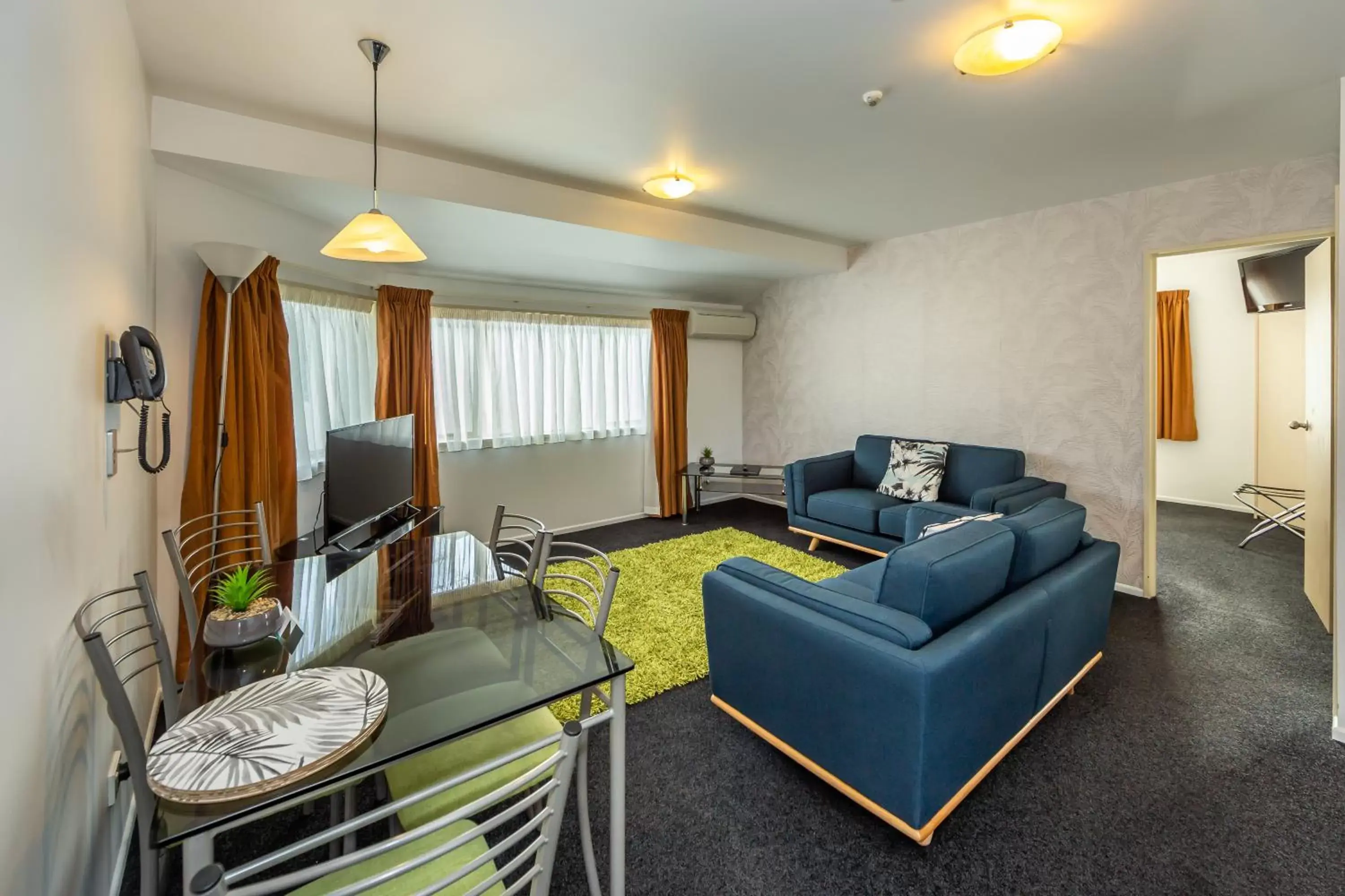 Living room, Seating Area in Roma On Riccarton Motel