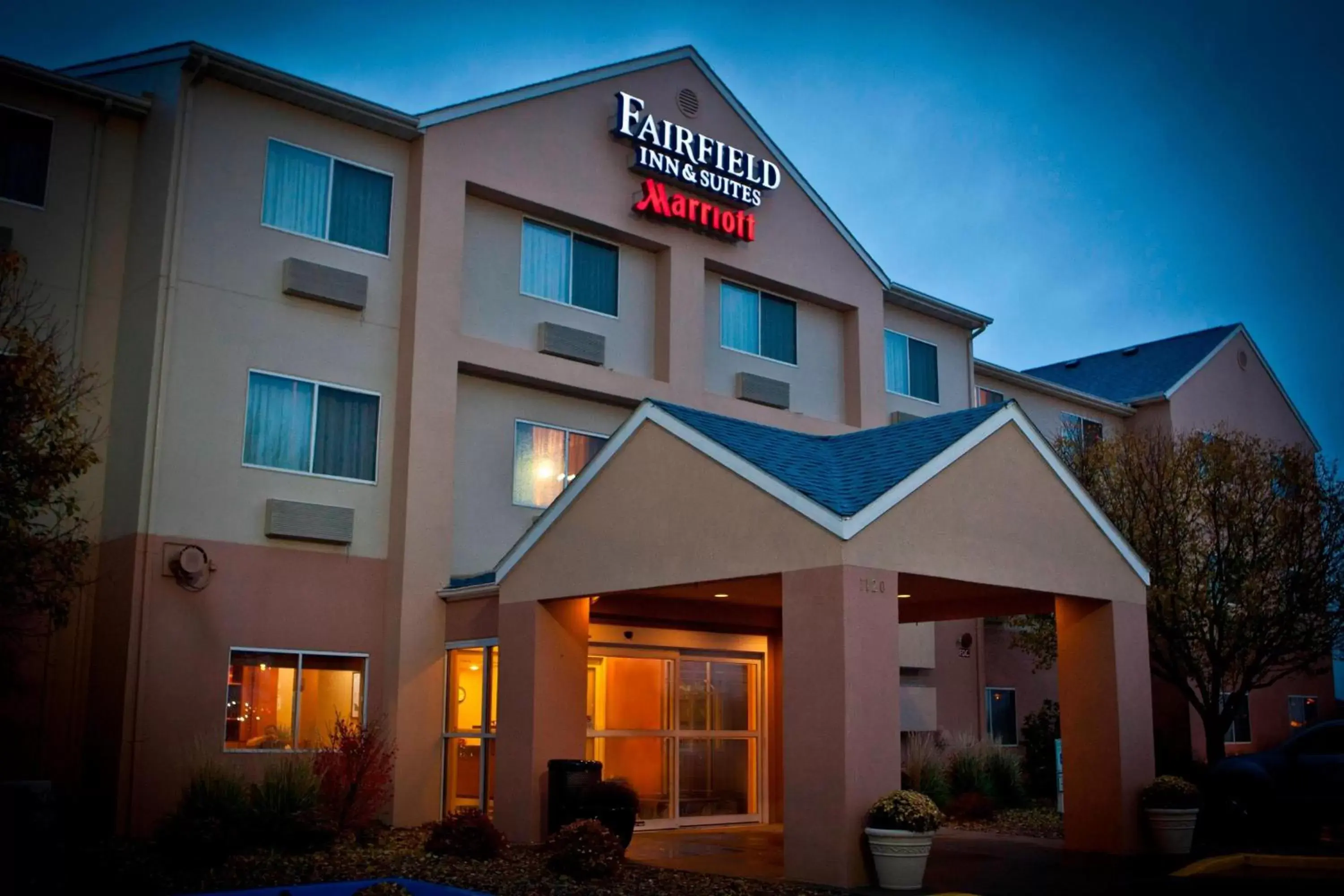 Property Building in Fairfield Inn & Suites Bismarck North