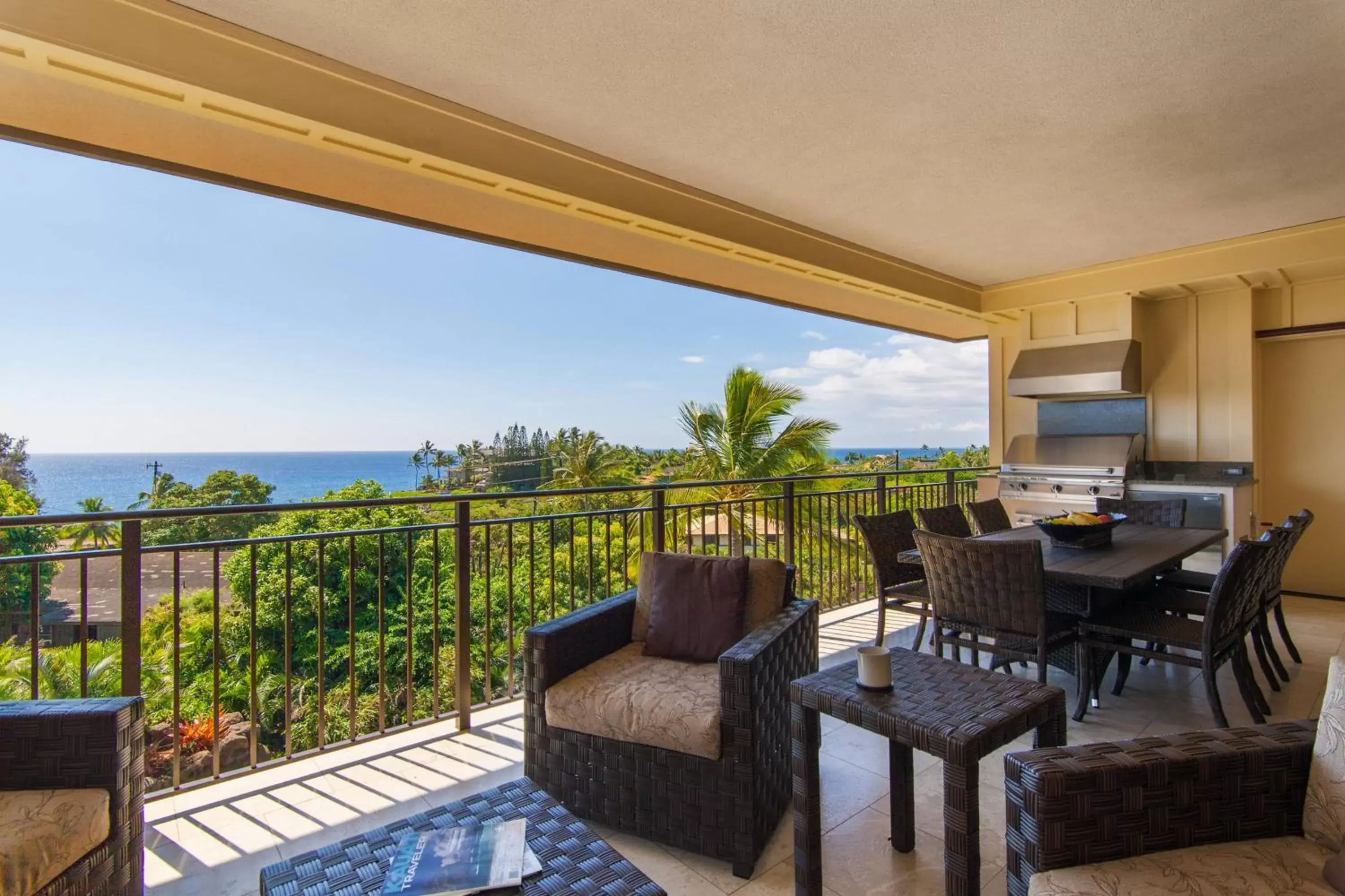 Lounge or bar, Balcony/Terrace in Koloa Landing Resort at Po'ipu, Autograph Collection