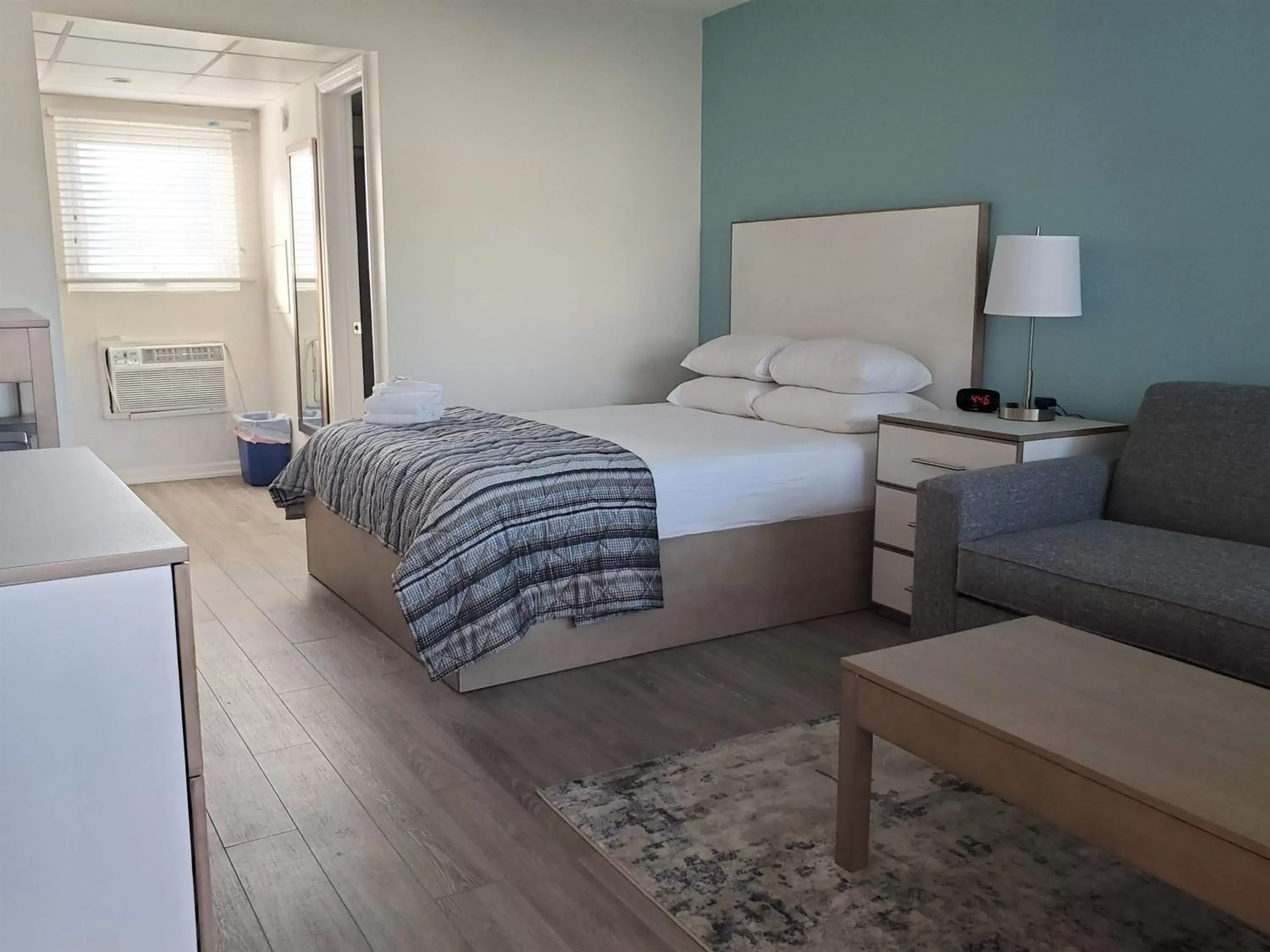 Bed in Esplanade Suites - A Sundance Vacations Property