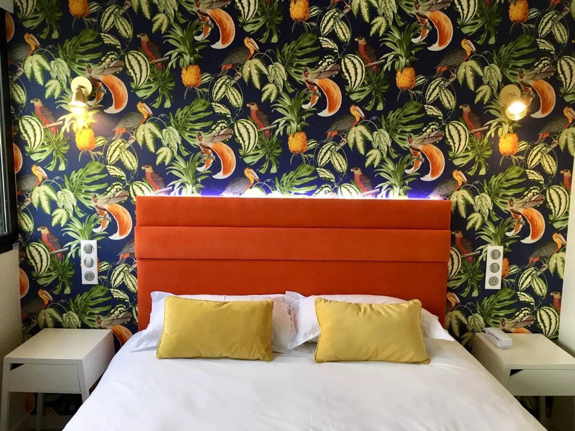 Bedroom, Bed in Hotel l'Ortega Rennes Aeroport