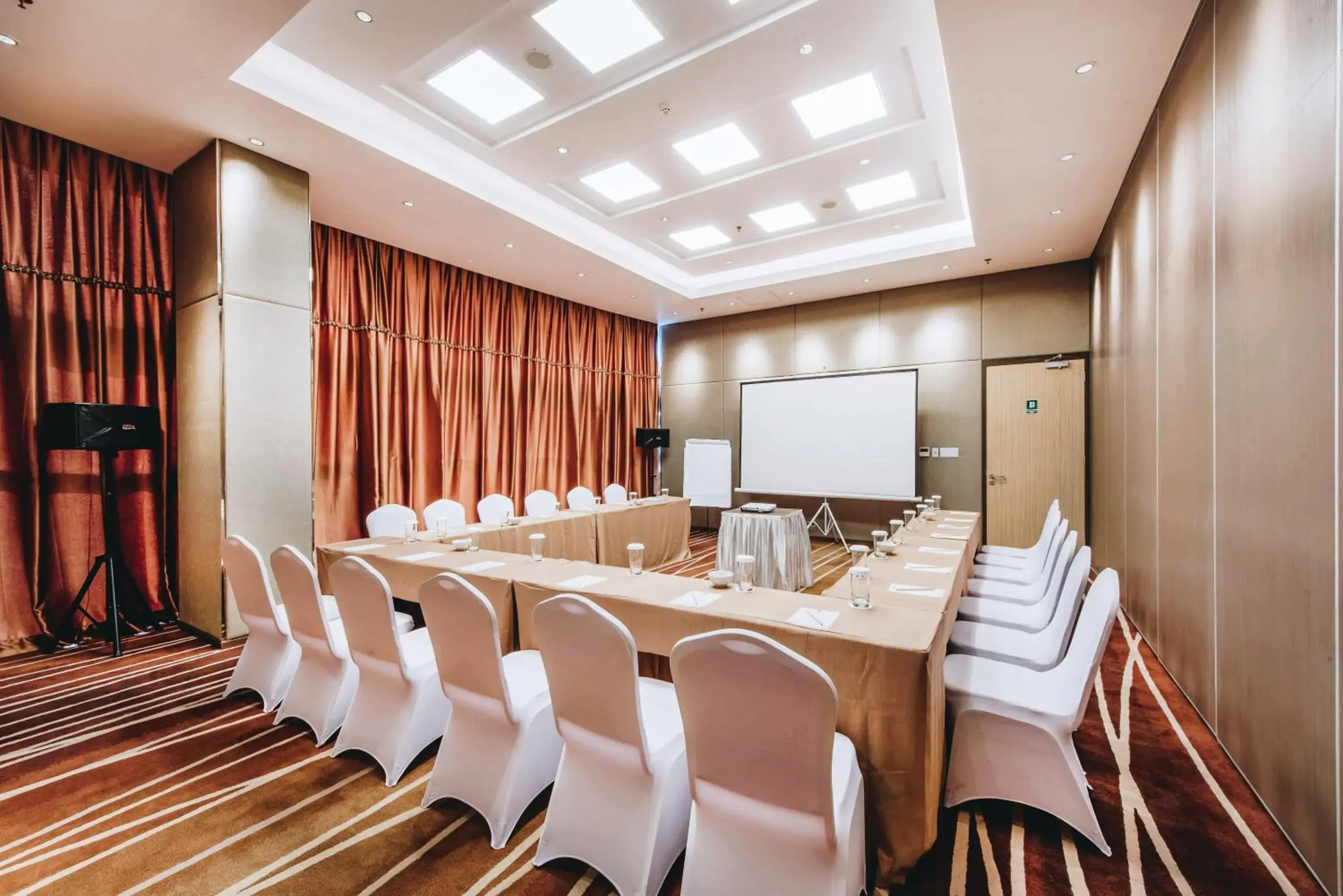 Meeting/conference room in Enso Hotel