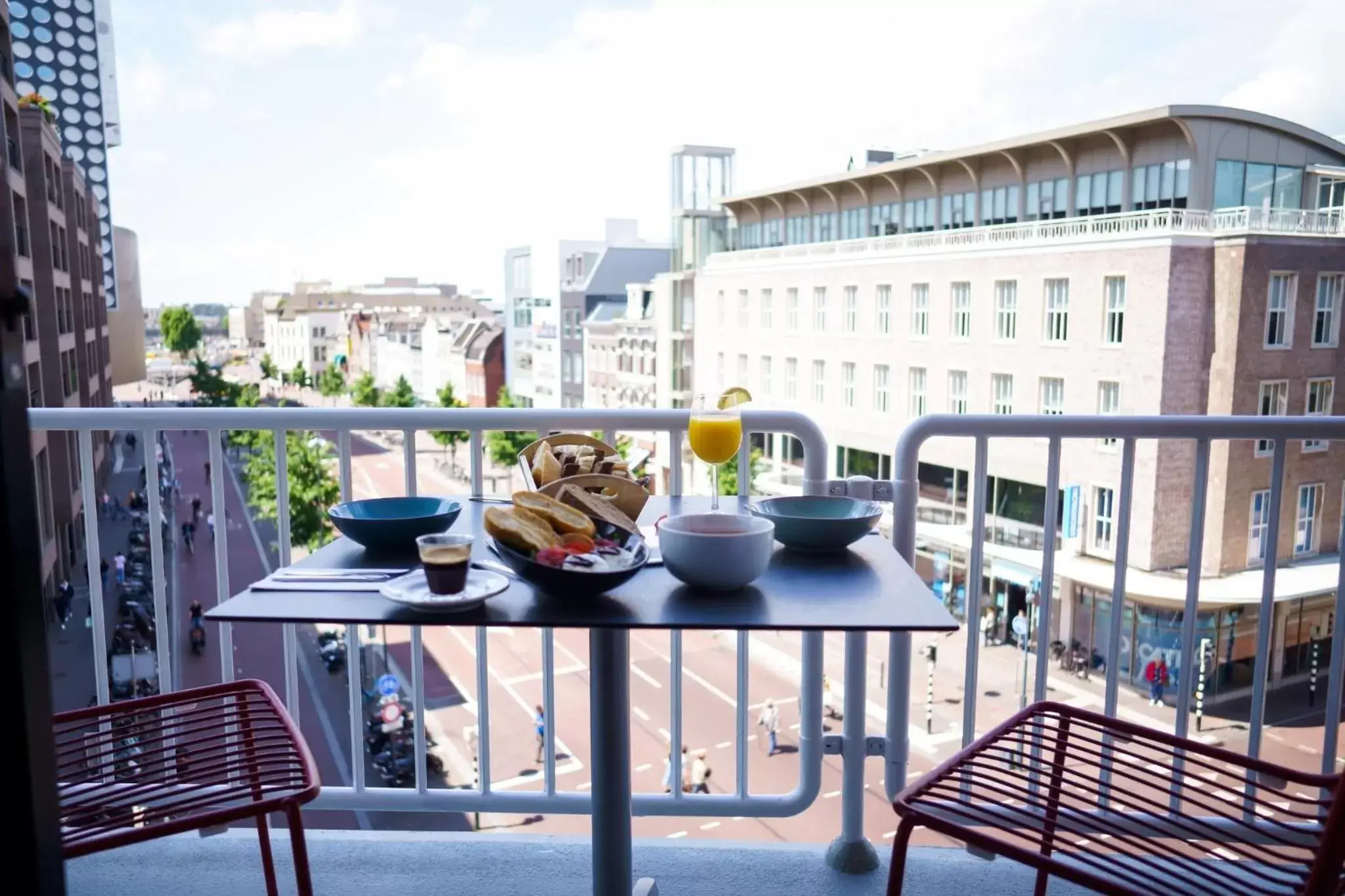 Balcony/Terrace in Leonardo Hotel Utrecht City Center